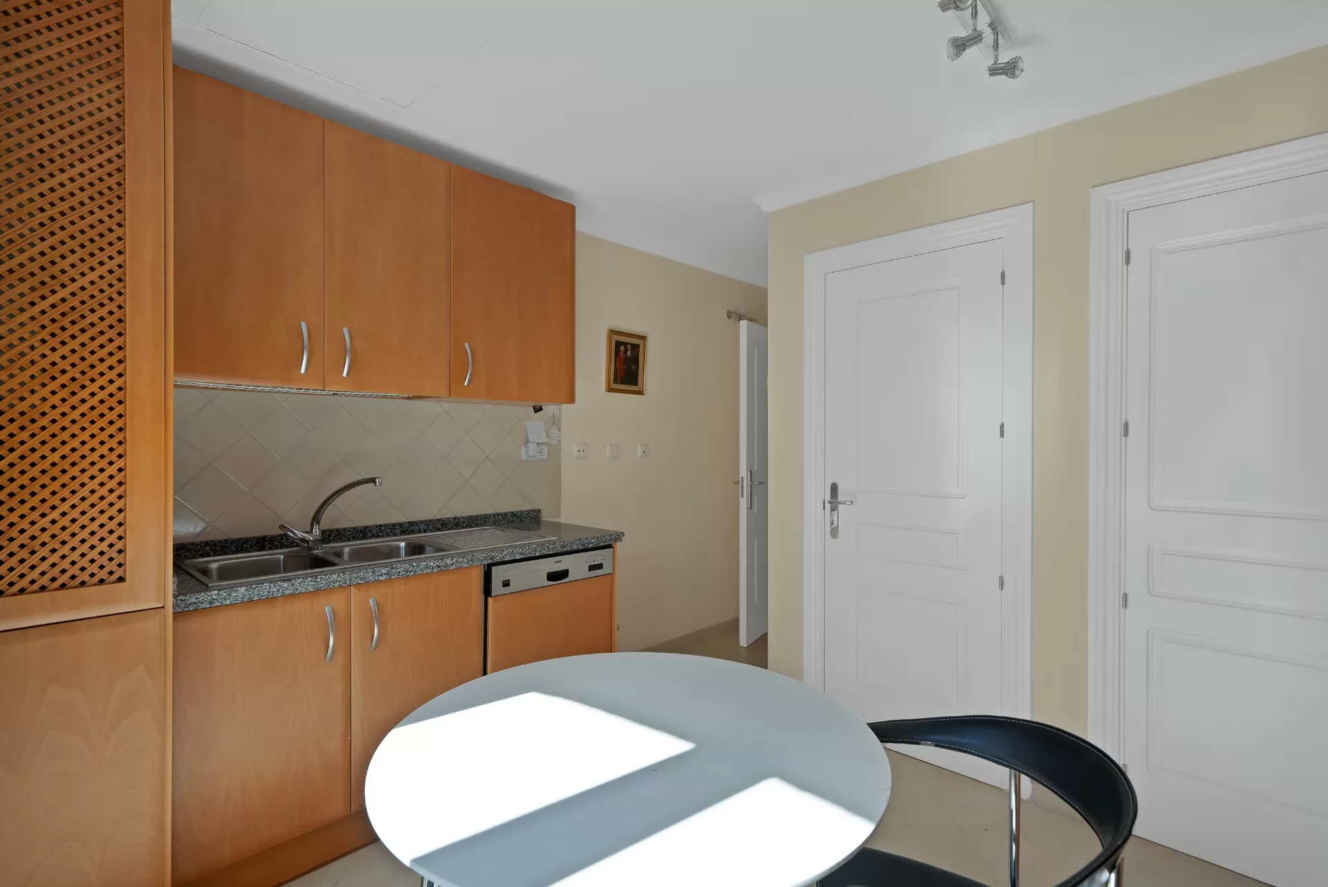 Charming Townhouse with Panoramic Sea Views in Exclusive Monte Mayor, Benahavís — photo 8