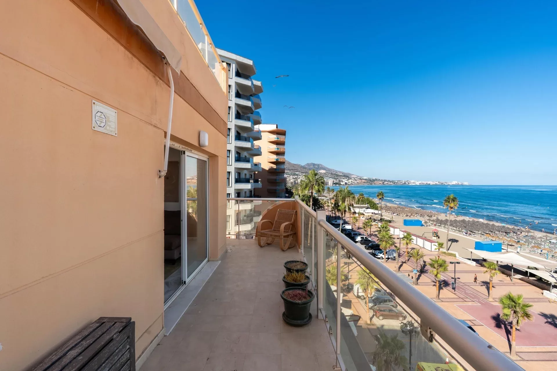 Corner apartment by the seafront with terrace and rooftop terrace — photo 13