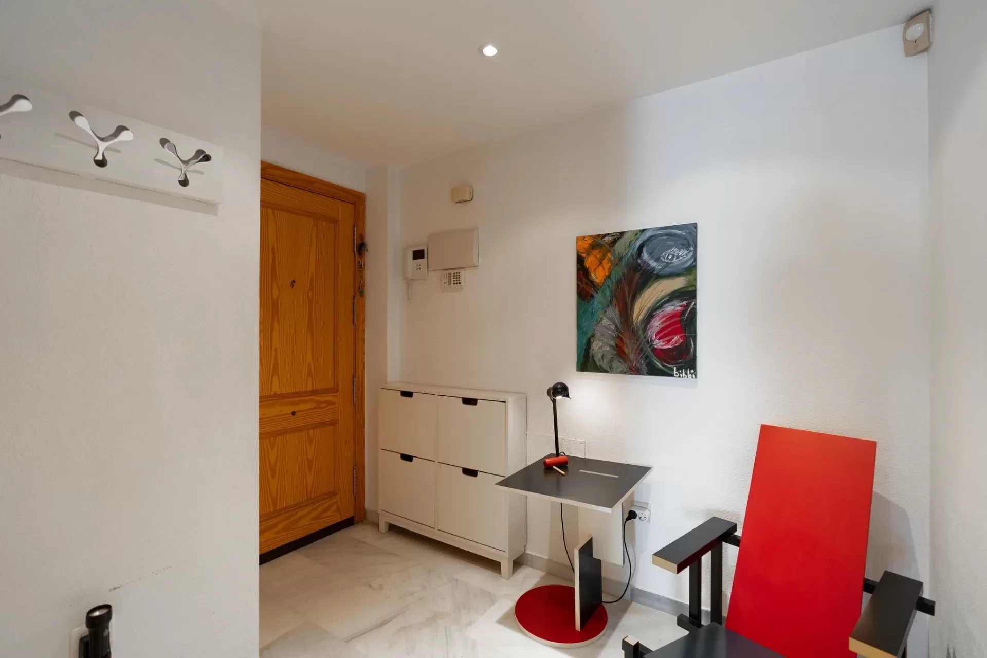 Corner apartment by the seafront with terrace and rooftop terrace — photo 16