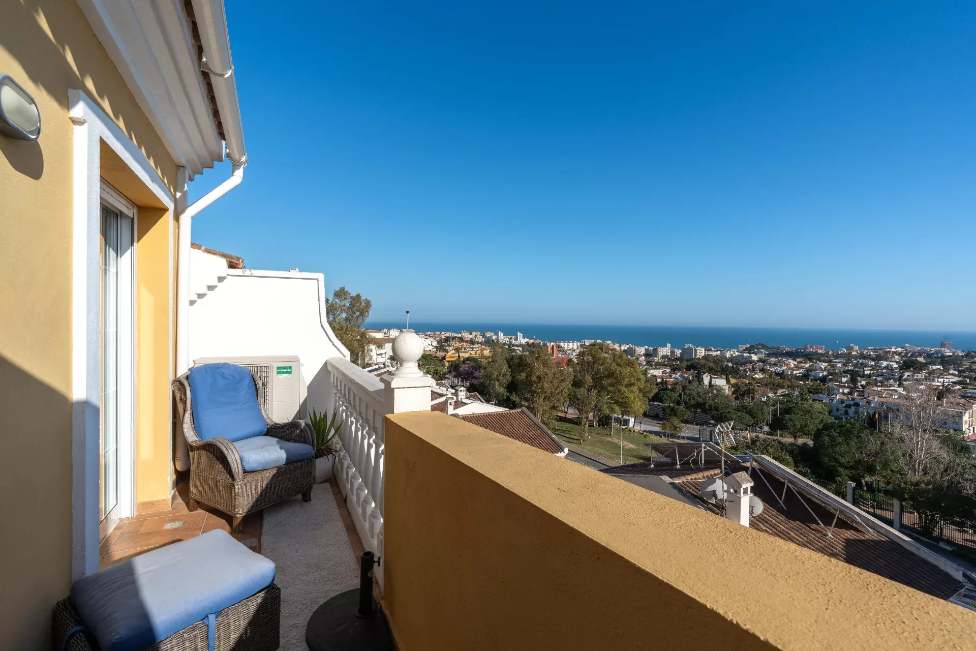 Townhouse with open views of the Mediterranean, live in popular Santangelo — photo 6