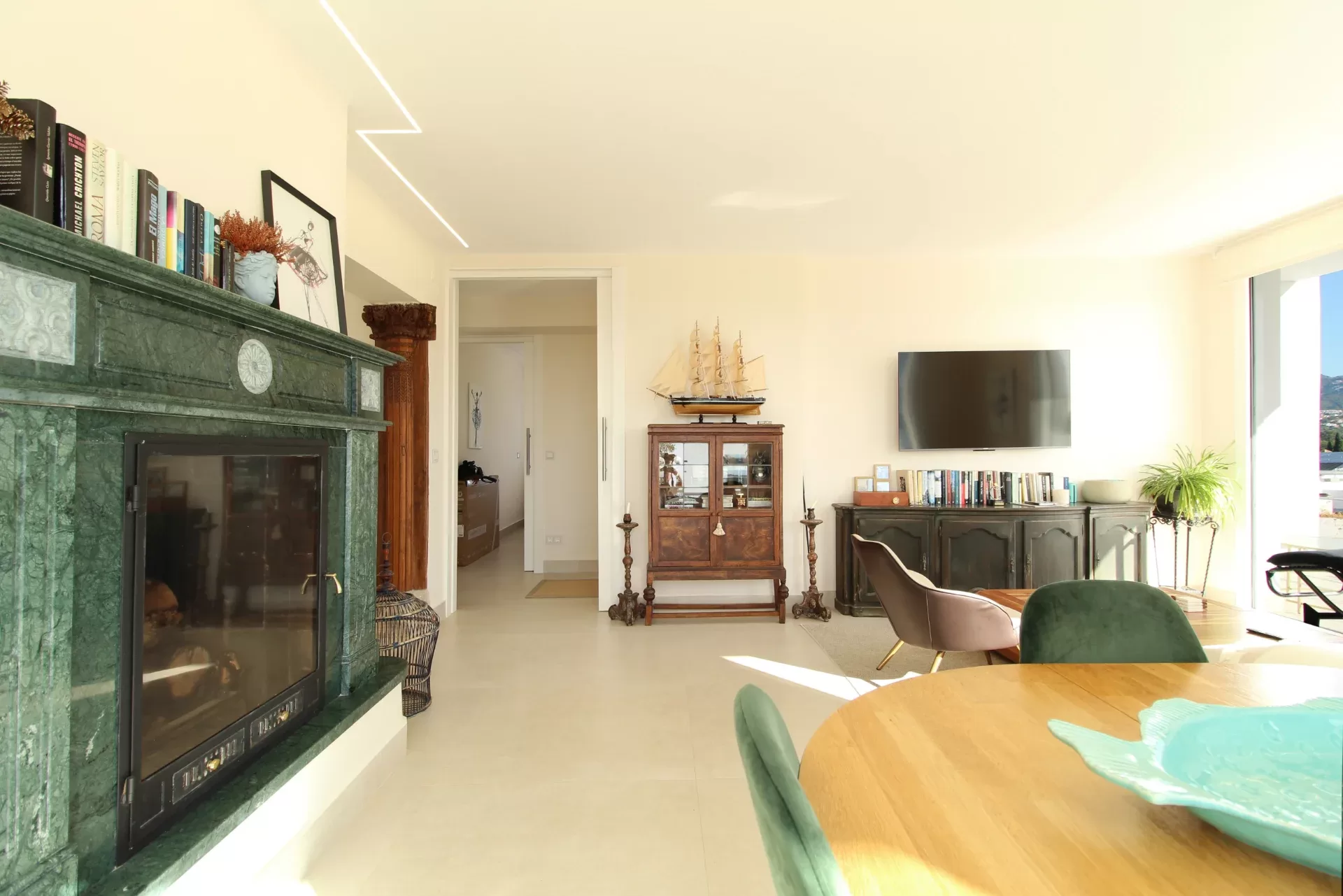Luxury Corner Apartment with Panoramic Views in Guadalmina Alta — photo 5