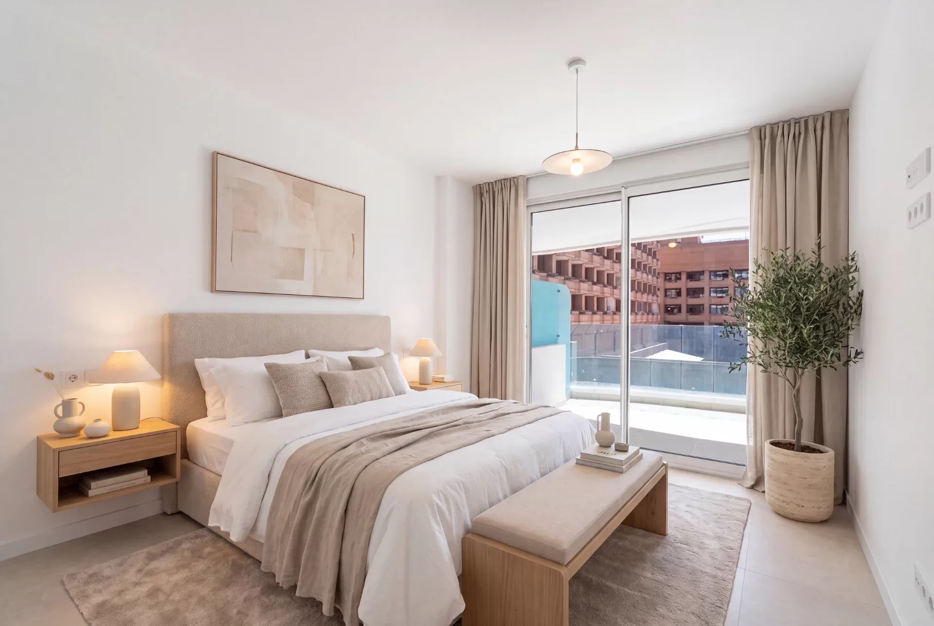 Exclusive city accommodation with a generous terrace near the beach — photo 7