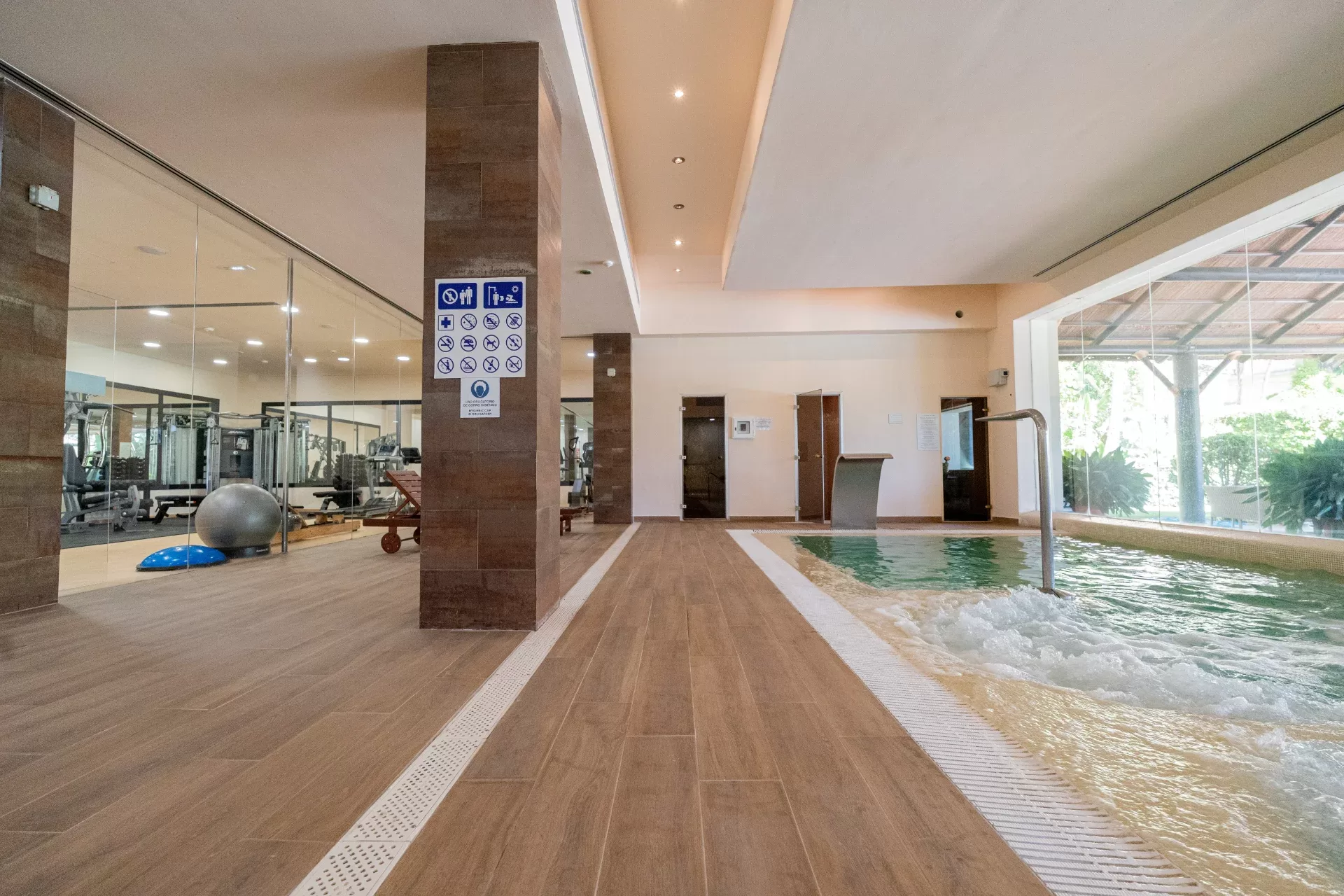 Spacious South-Facing Apartment with 65 m² Terrace in Capanes del Golf — photo 16