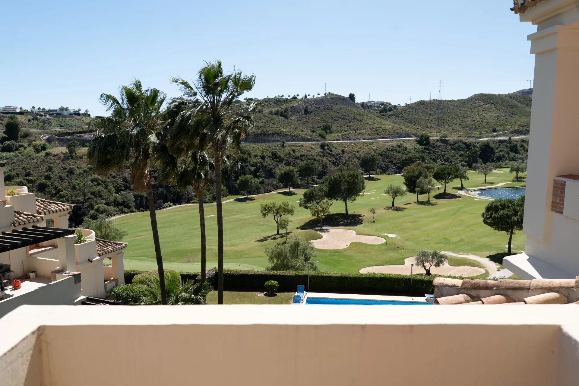 Spacious South-Facing Apartment with 65 m² Terrace in Capanes del Golf — photo 14