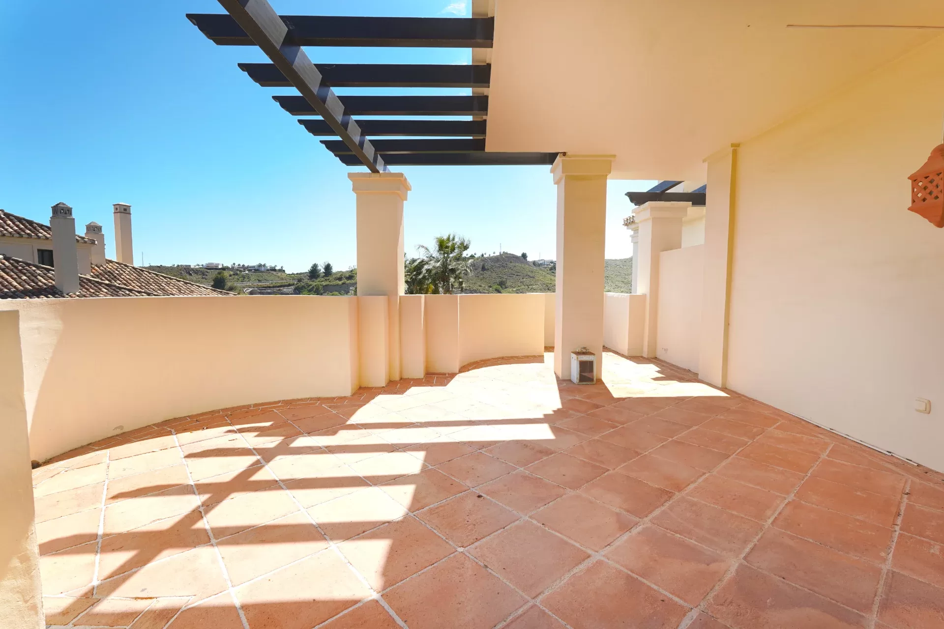 Spacious South-Facing Apartment with 65 m² Terrace in Capanes del Golf — photo 6