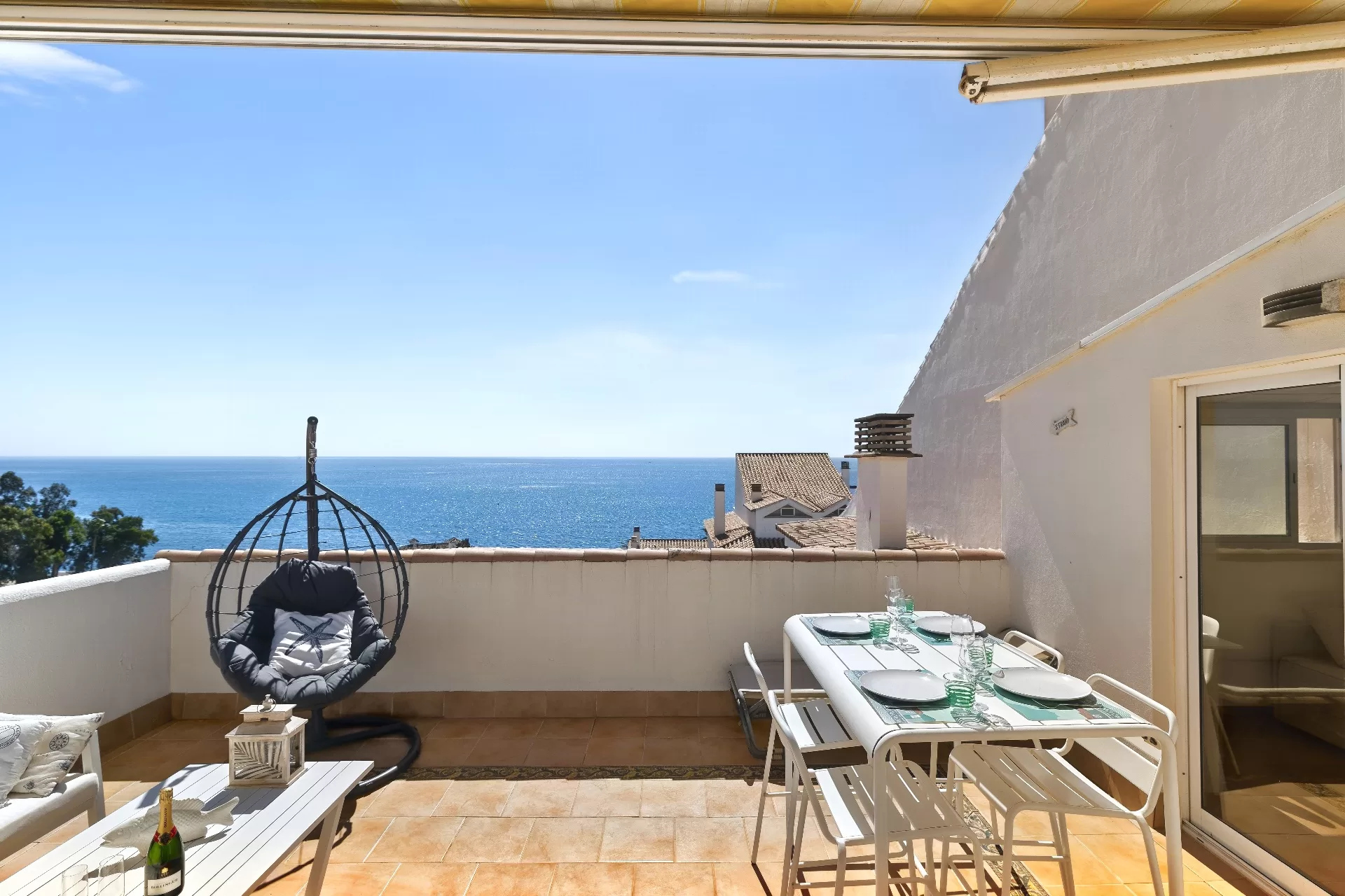 Beachfront apartment Bahia de Estepona — photo 4