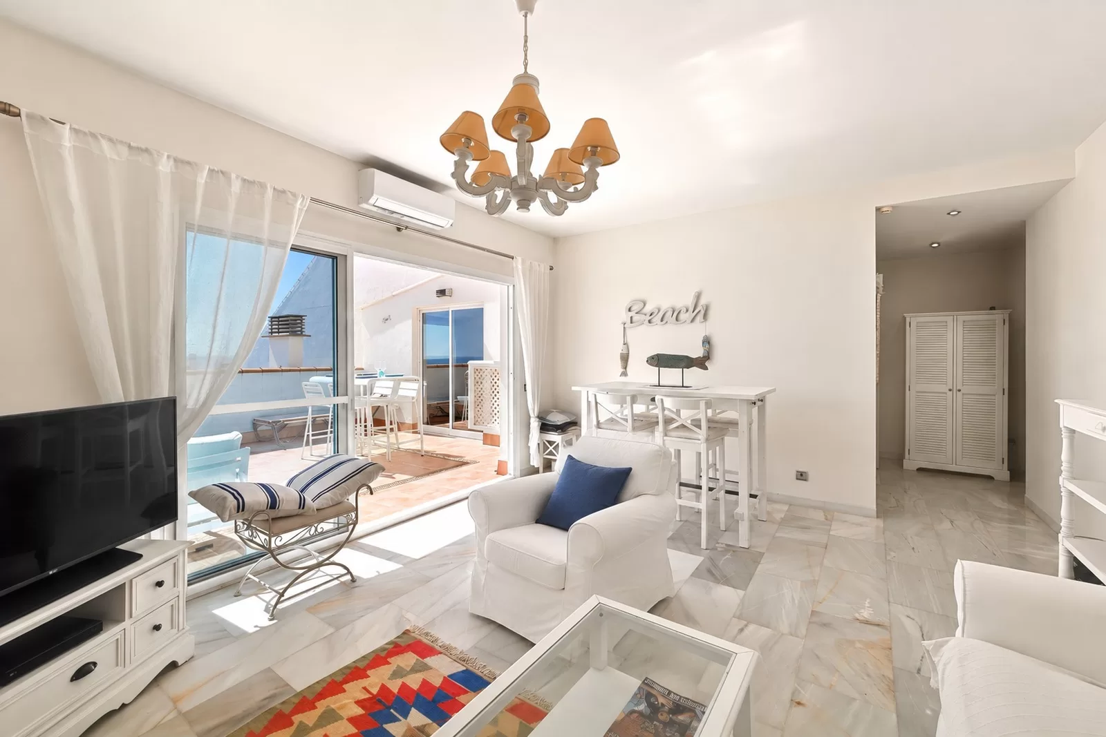 Beachfront apartment Bahia de Estepona — photo 7