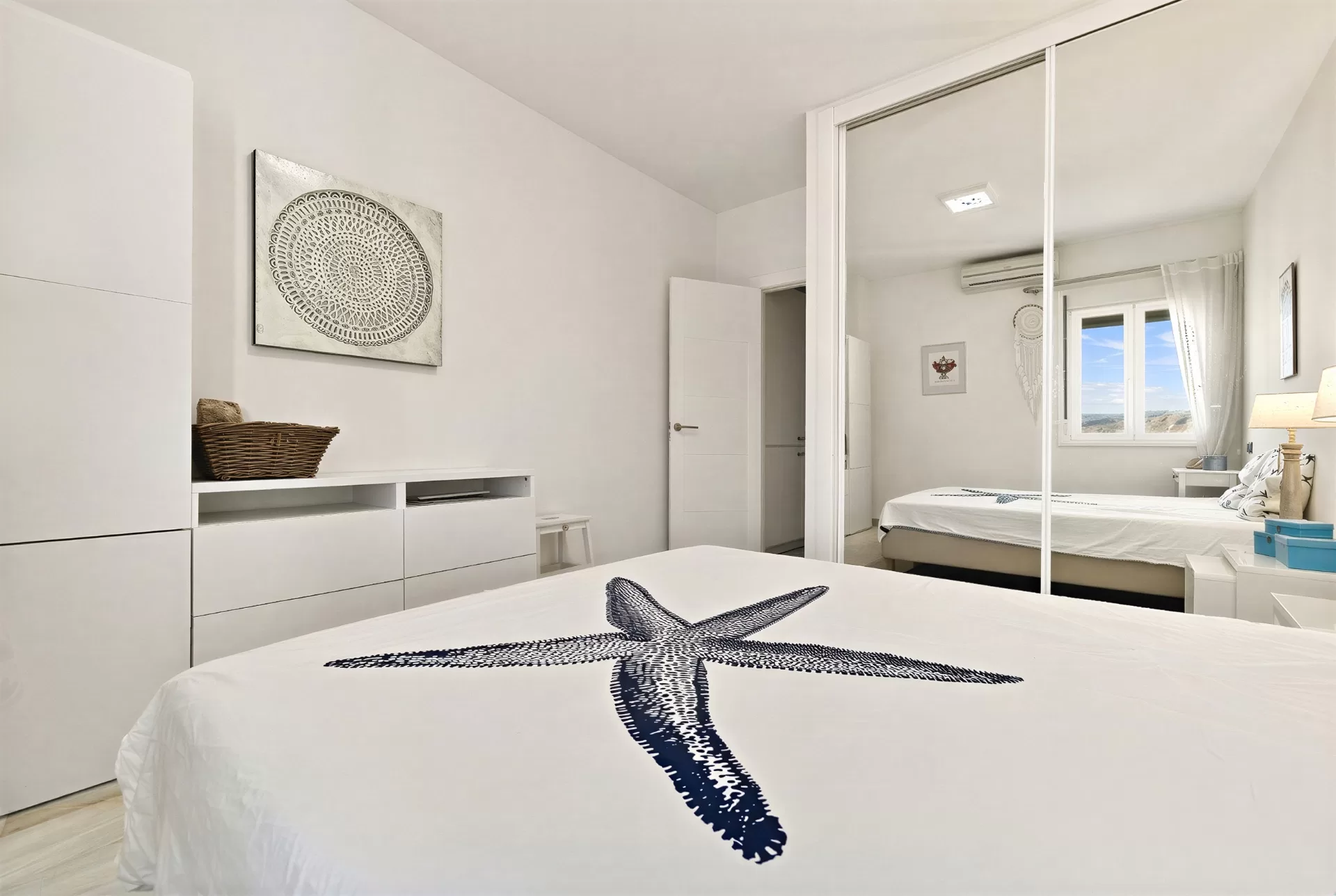 Beachfront apartment Bahia de Estepona — photo 13