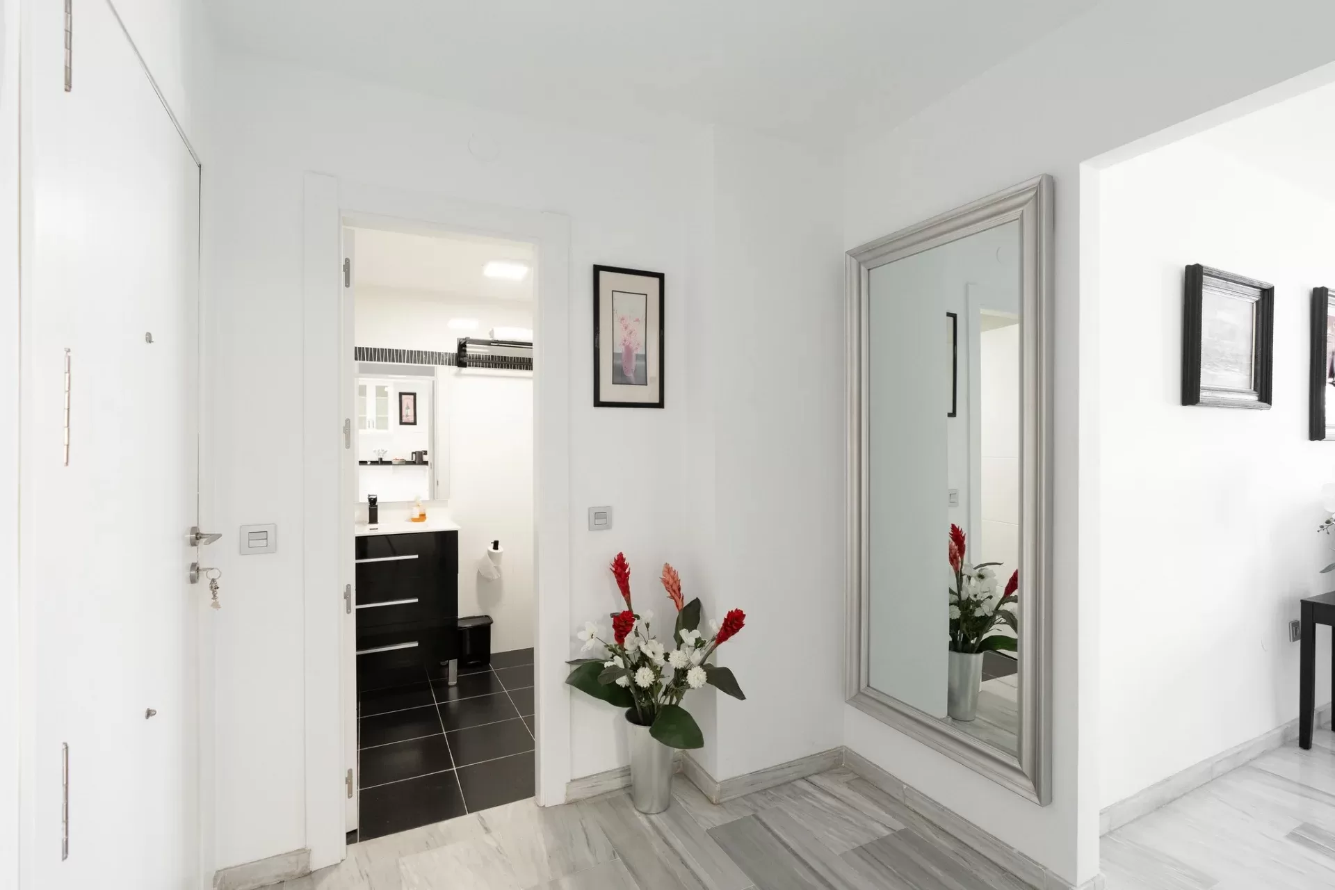 Central location with sea views – a few minutes from the beach in Las Rampas, Fuengirola — photo 7