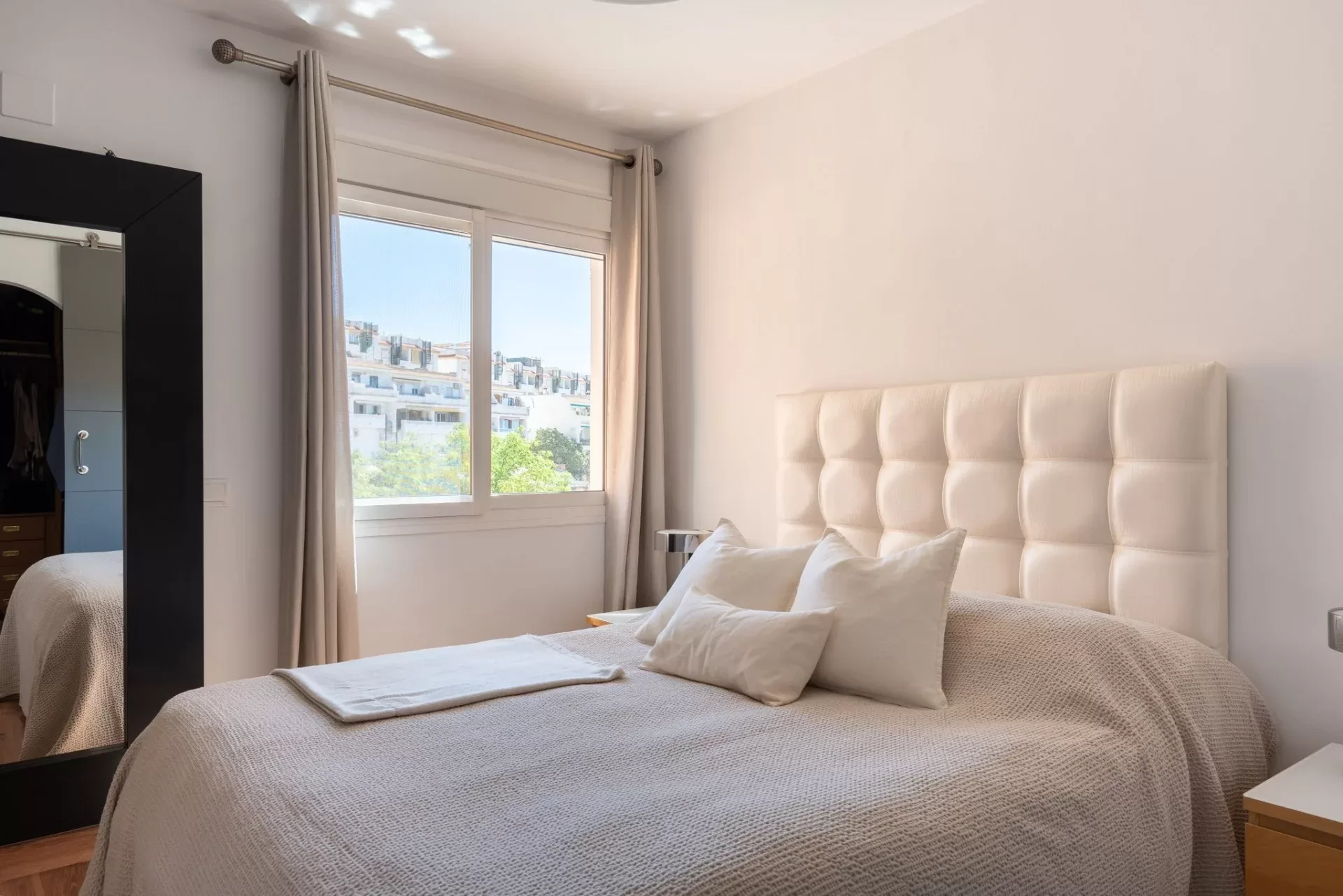 A renovated townhouse near Carvajal beach – with jacuzzi, garage and communal pool — photo 2
