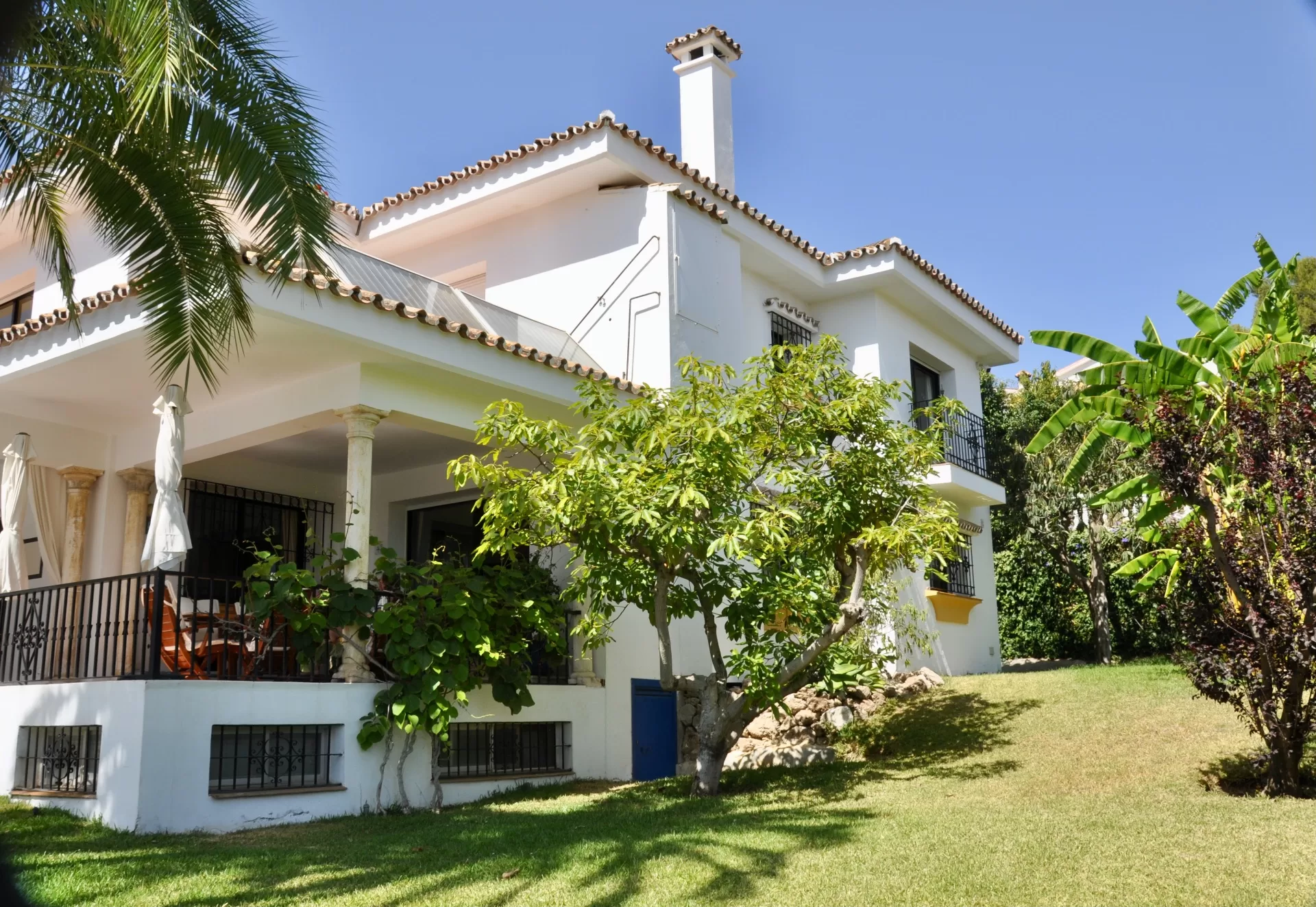 Villa del Carmen — Andalusian Charm with Guest Apartment, La Campana Marbella" — photo 2