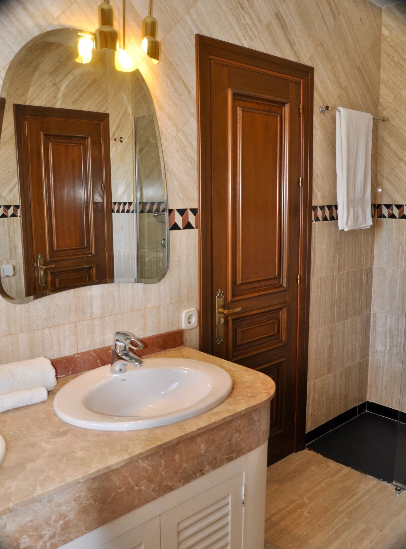 Villa del Carmen — Andalusian Charm with Guest Apartment, La Campana Marbella" — photo 7