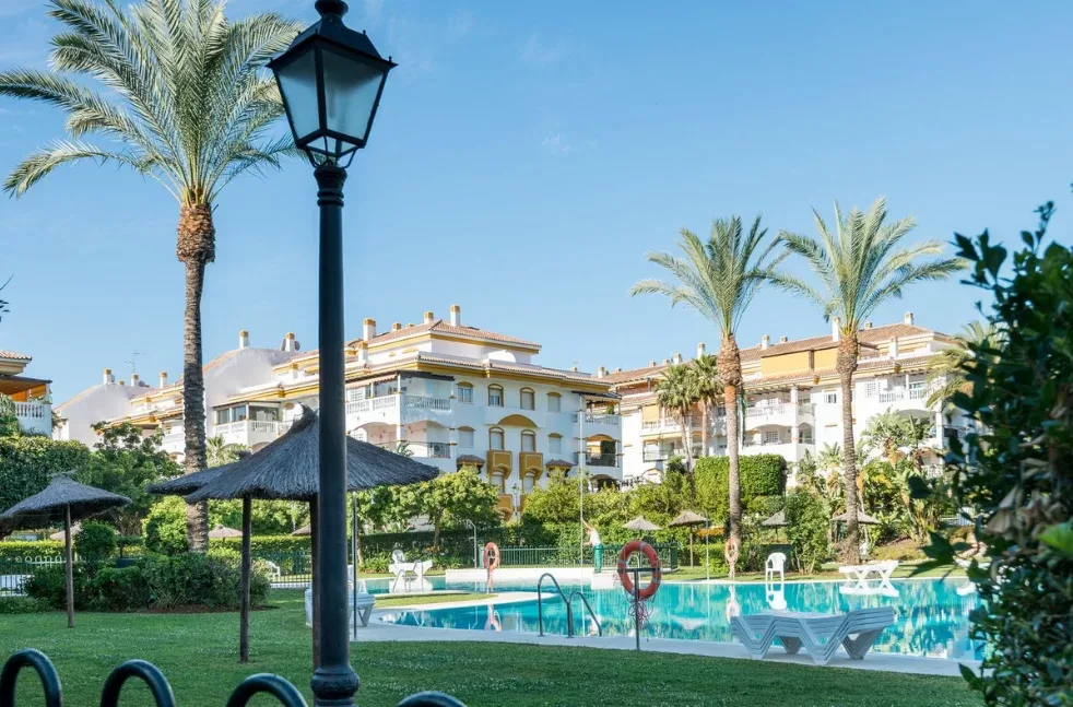 Spacious apartment, WALKING DISTANCE TO Puerto Banús — photo 4