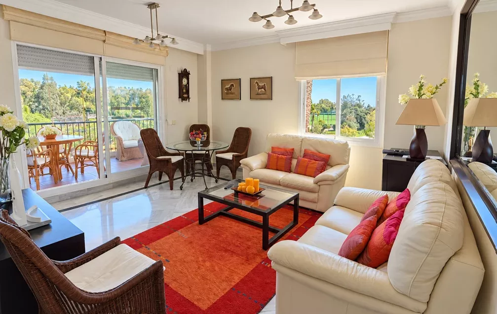 Spacious apartment, WALKING DISTANCE TO Puerto Banús — photo 3