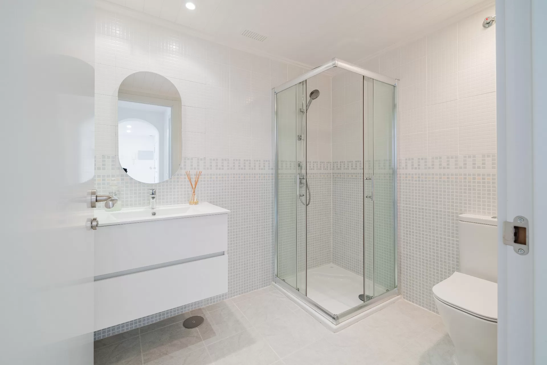 Fully renovated apartment with breathtaking views — La Finca, Los Arqueros Golf & Country Club. views views views! — photo 14