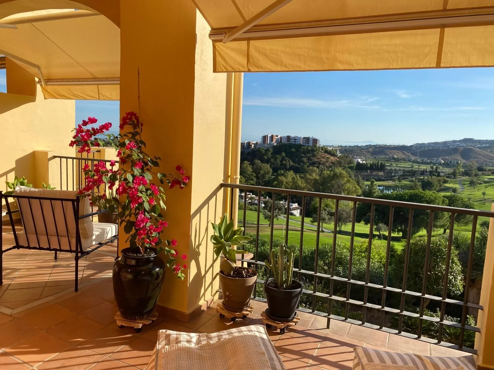Fully renovated apartment with breathtaking views — La Finca, Los Arqueros Golf & Country Club. views views views! — photo 2