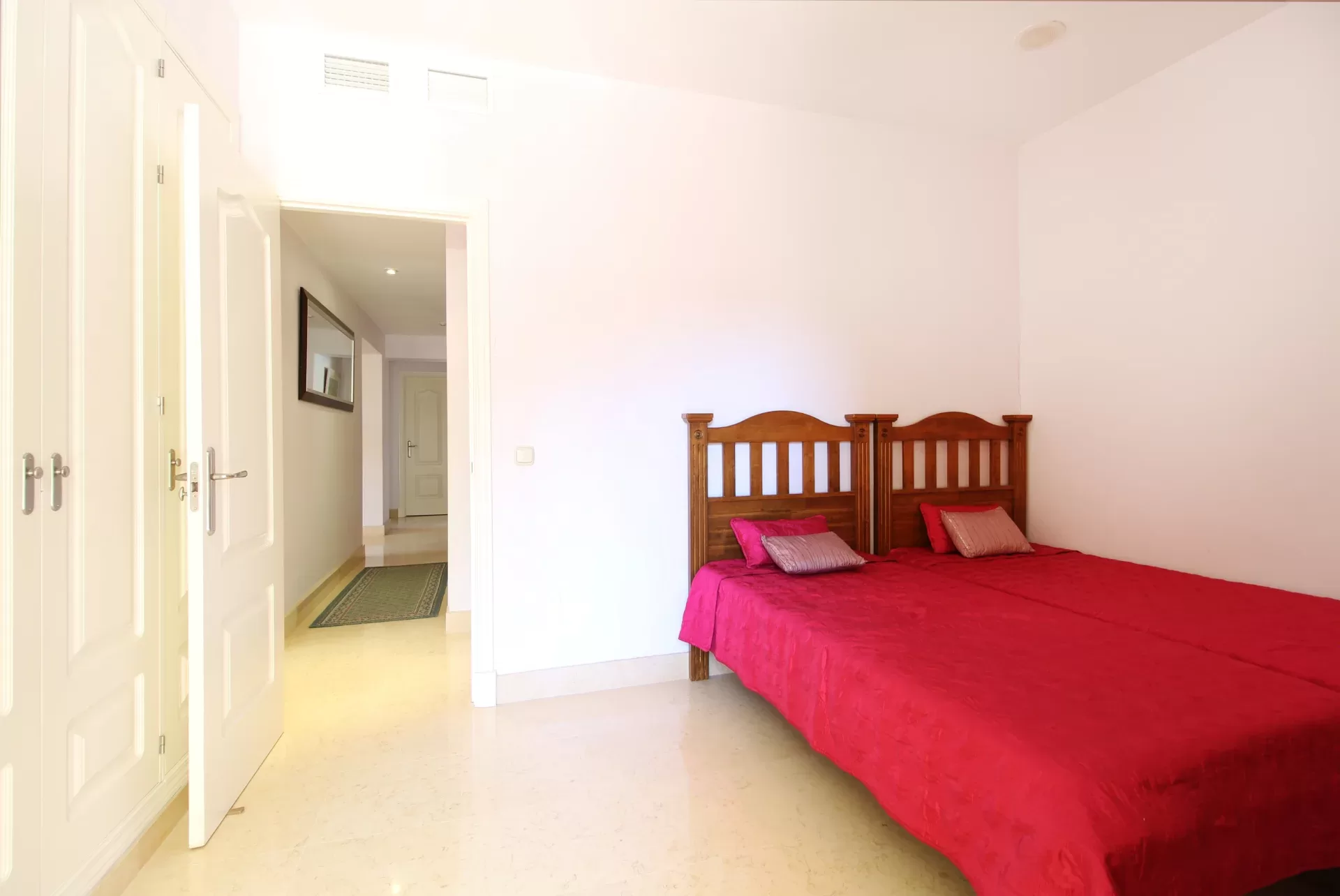 Expansive Ground-Floor Apartment with 110 m² of Additional Space in Capanes del Golf — photo 16