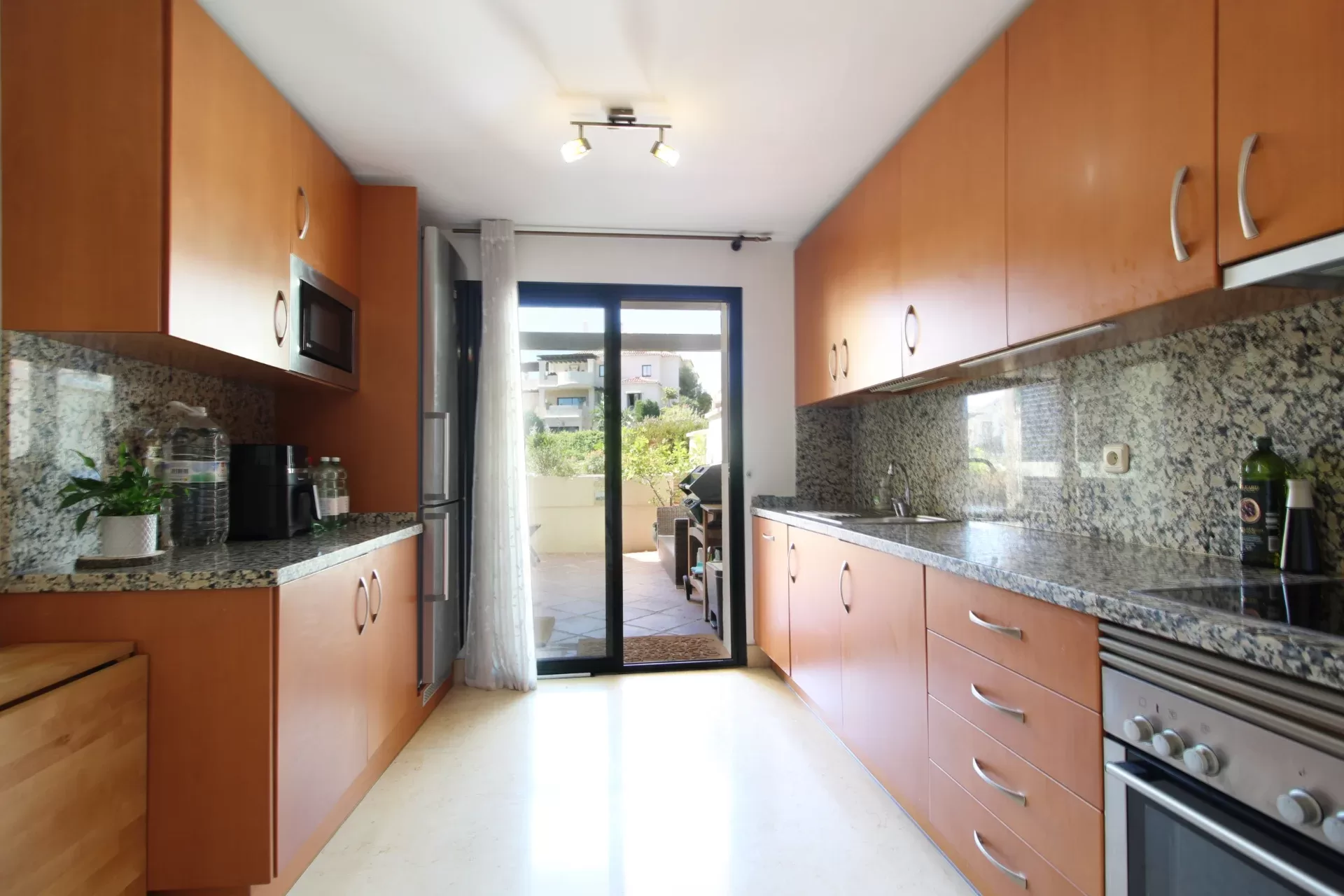 Expansive Ground-Floor Apartment with 110 m² of Additional Space in Capanes del Golf — photo 10