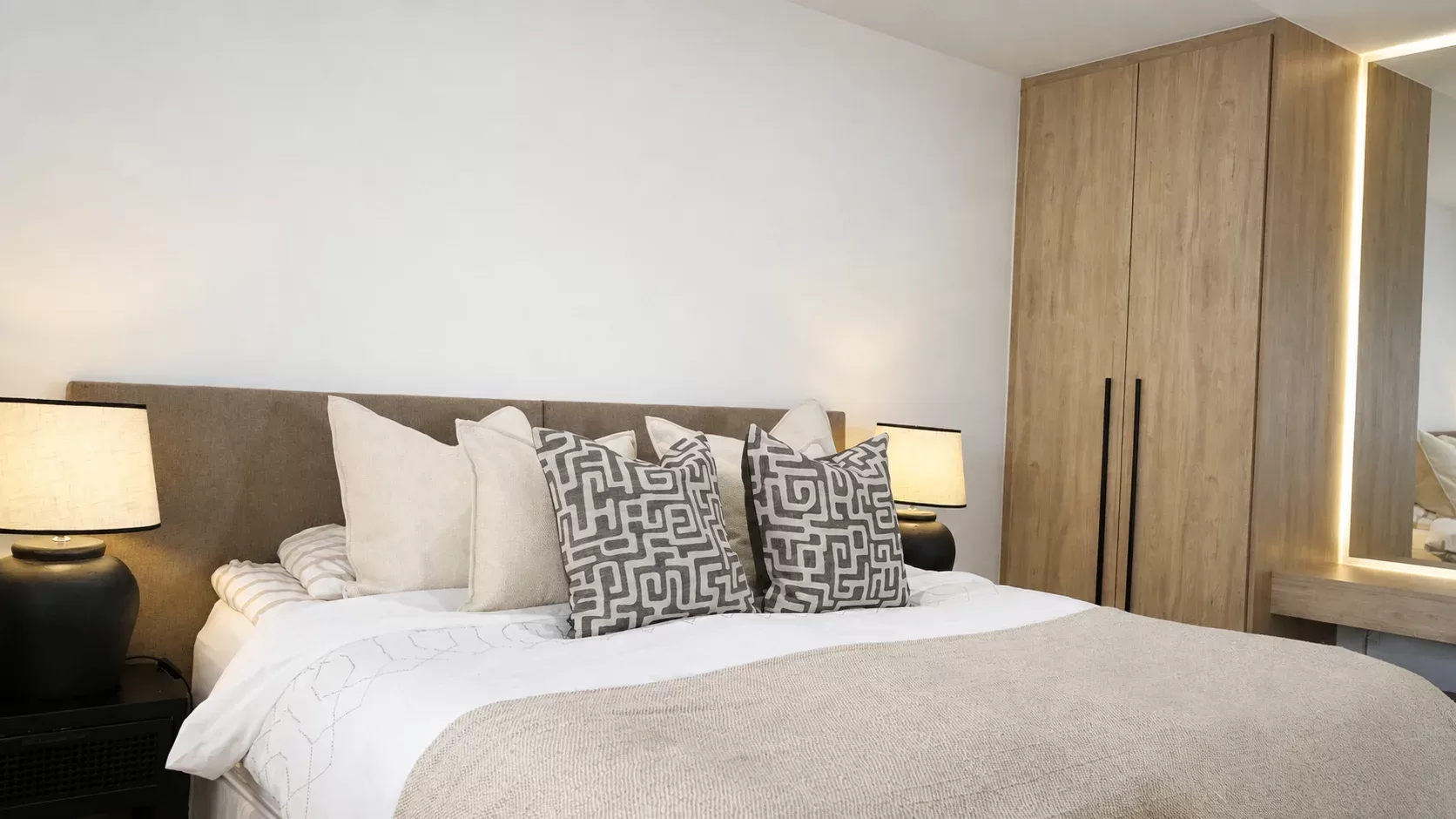 Renovated apartment in prime location and community — photo 9