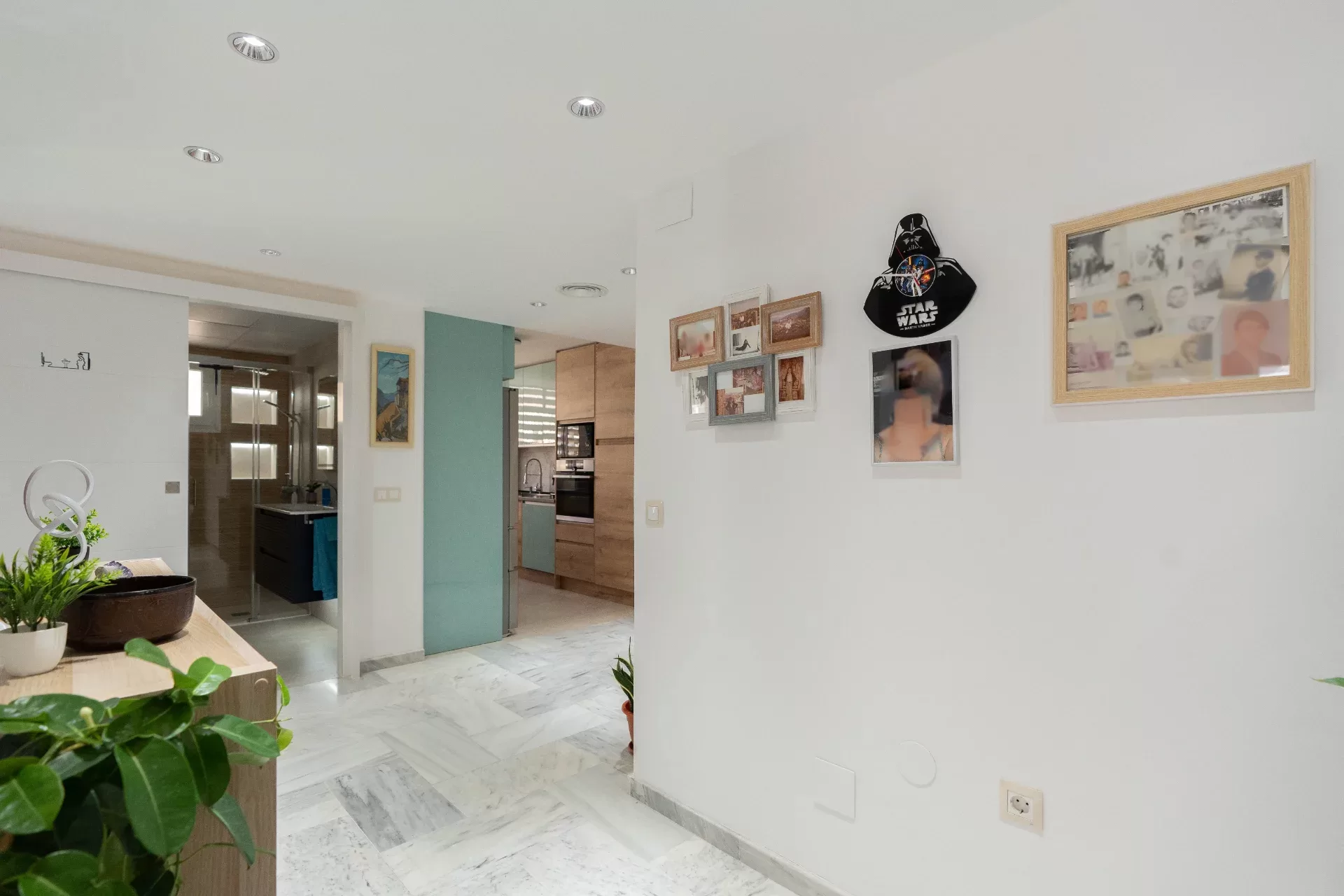 Unique opportunity in a popular neighborhood, 2 bedrooms and cozy terrace — photo 7