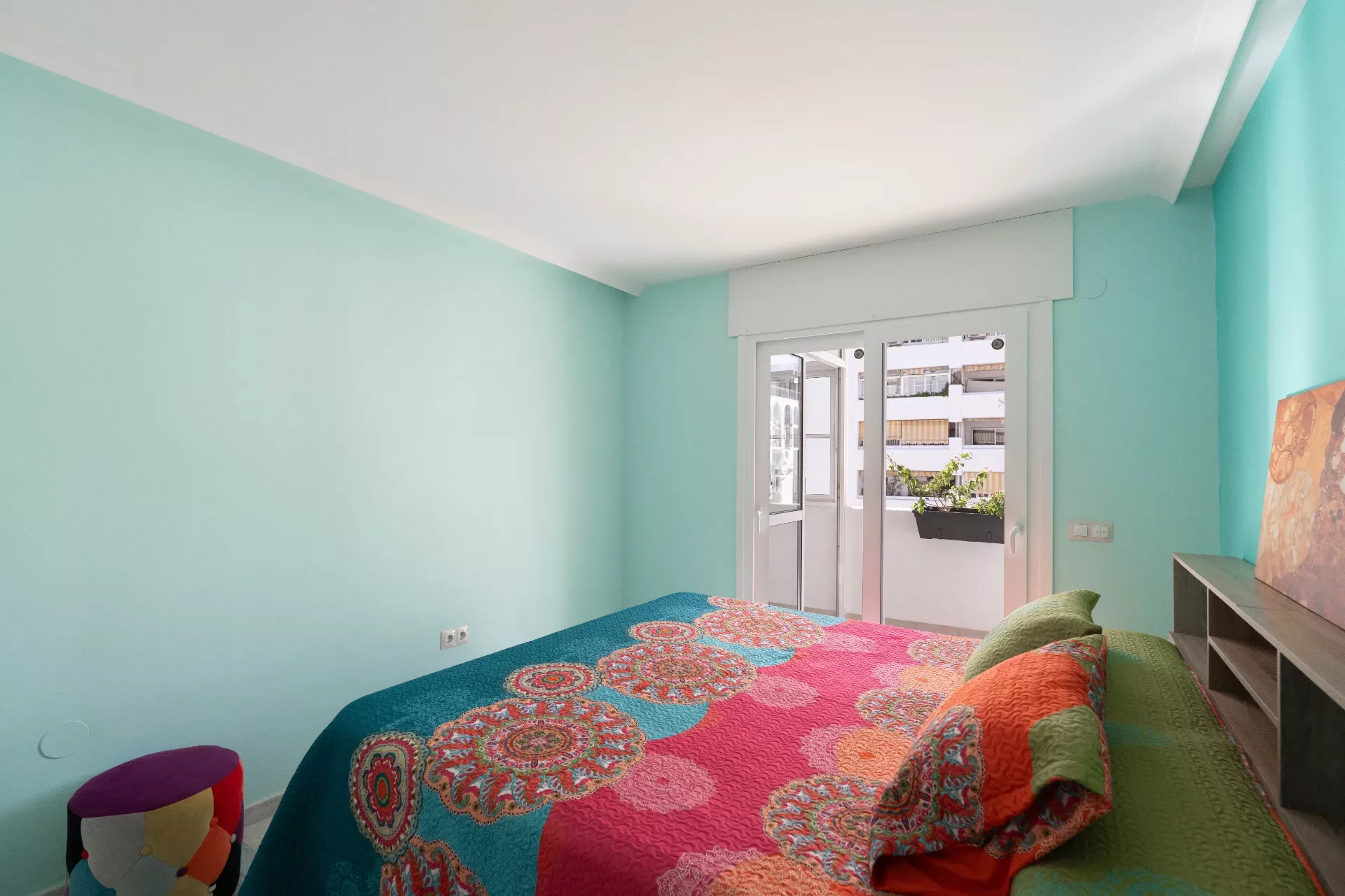 Unique opportunity in a popular neighborhood, 2 bedrooms and cozy terrace — photo 13