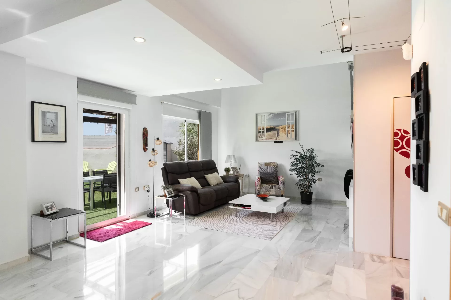 Generous townhouse with stunning views and private orchard in Buenavista — photo 2