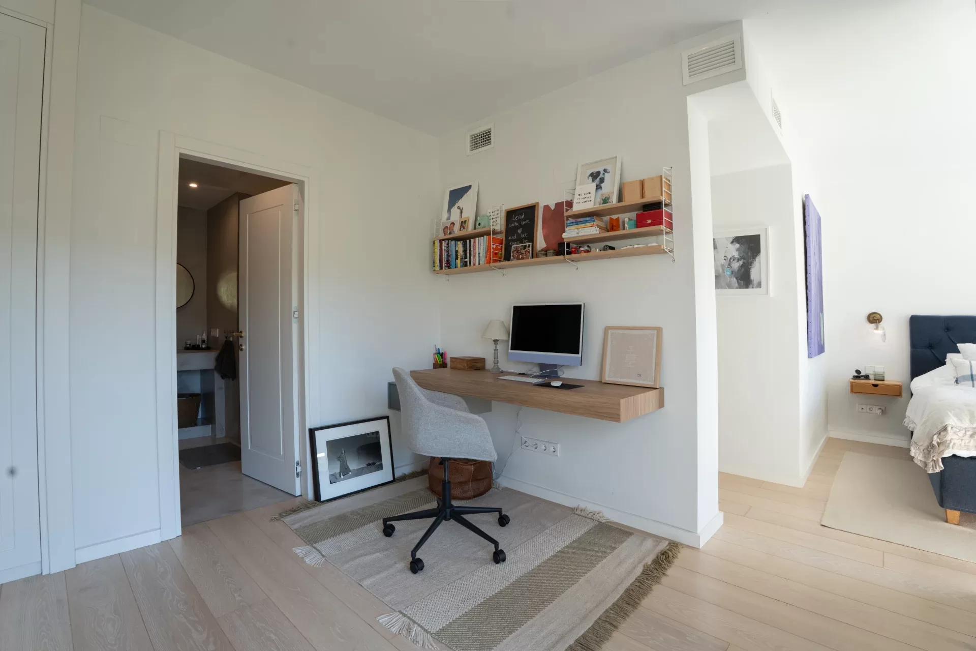 Renovated Home with Panoramic Istán Lake & Mountain Views, Minutes from Marbell — photo 16