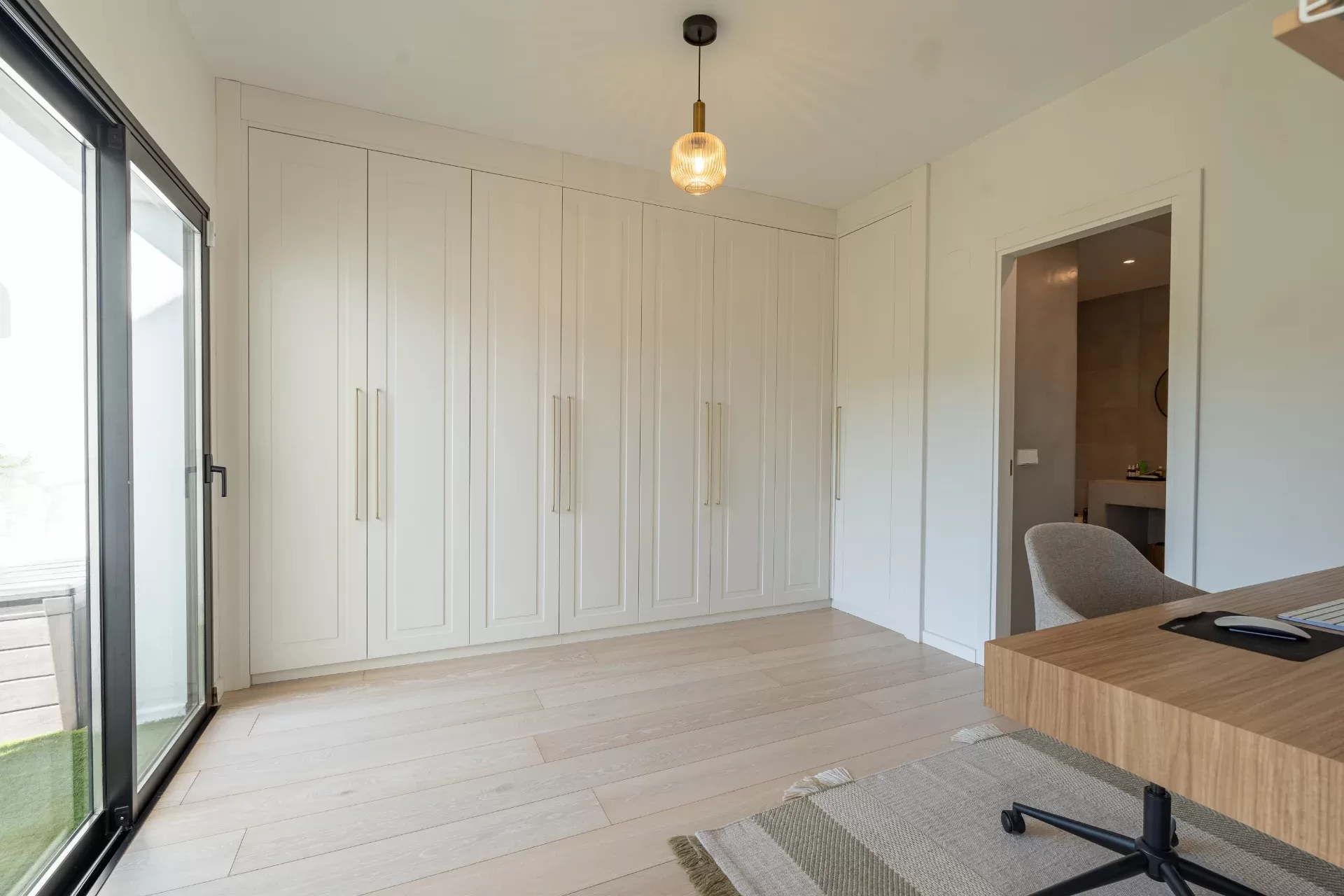 Renovated Home with Panoramic Istán Lake & Mountain Views, Minutes from Marbell — photo 17