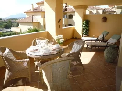 Middle Floor in Nueva Andalucía