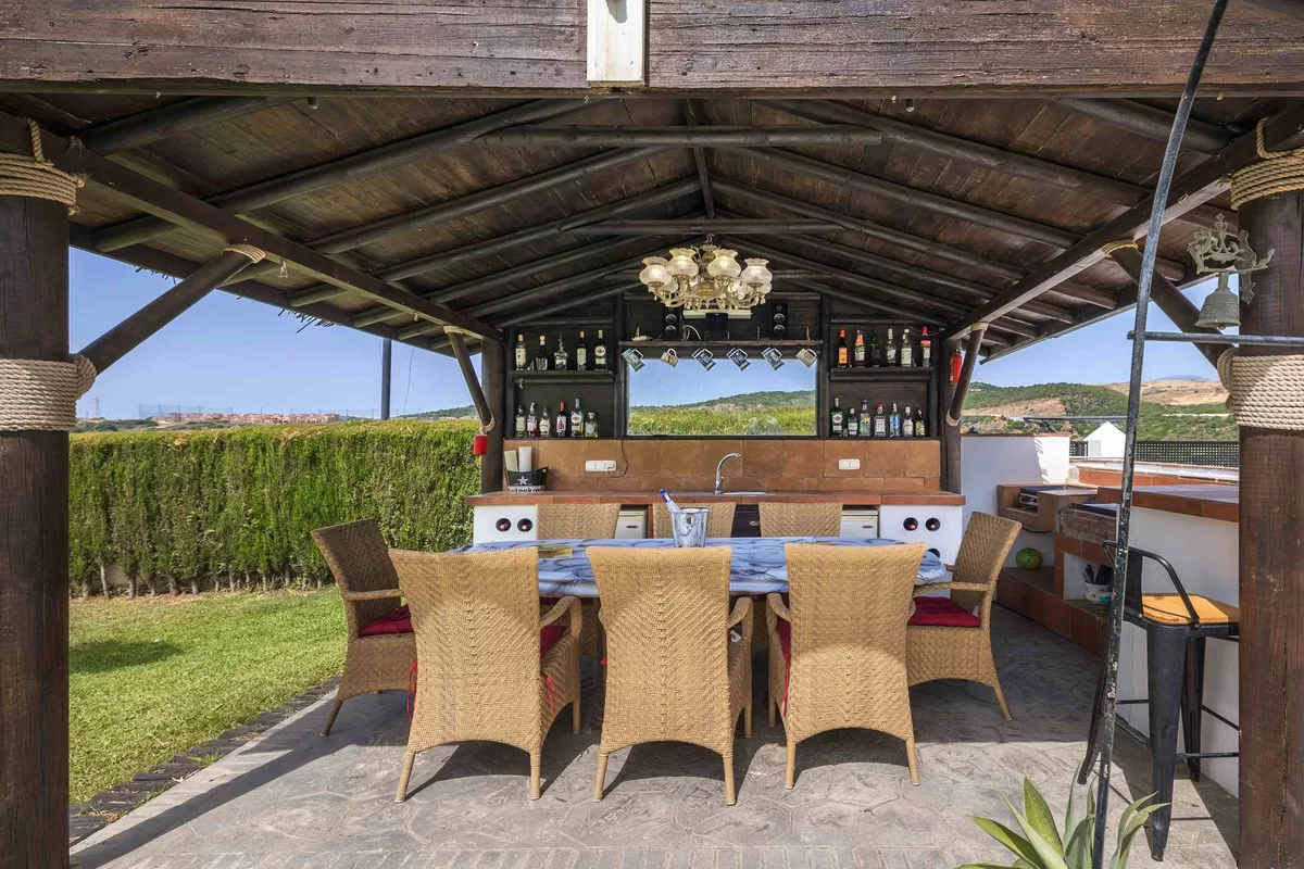 Discover this Charming Villa in Valle Romano, Estepona ** with tourist license ** — photo 6