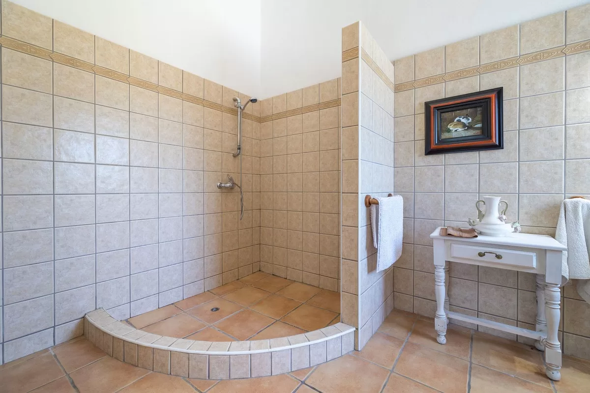 Discover this Charming Villa in Valle Romano, Estepona ** with tourist license ** — photo 12