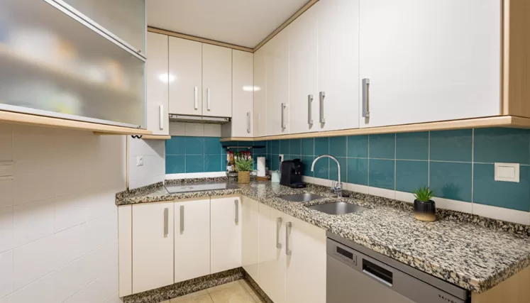 Bright and Spacious 3-Bedroom Property with Large Sunny Terrace in the Heart of Marbella’s Historic Old Town — photo 3
