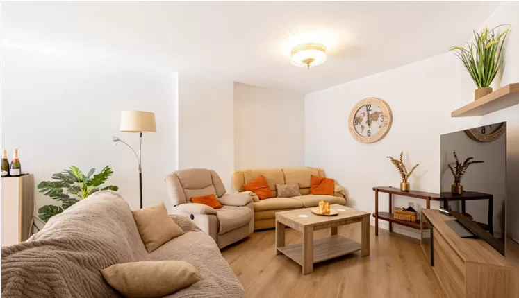 Bright and Spacious 3-Bedroom Property with Large Sunny Terrace in the Heart of Marbella’s Historic Old Town — photo 2