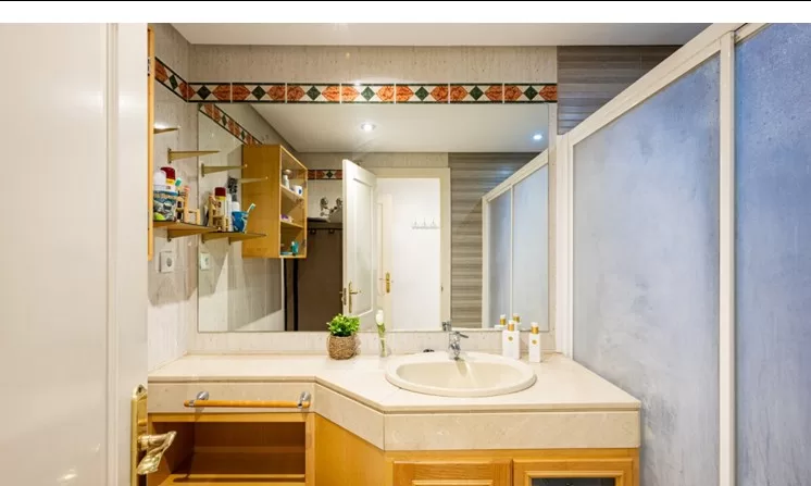 Bright and Spacious 3-Bedroom Property with Large Sunny Terrace in the Heart of Marbella’s Historic Old Town — photo 5