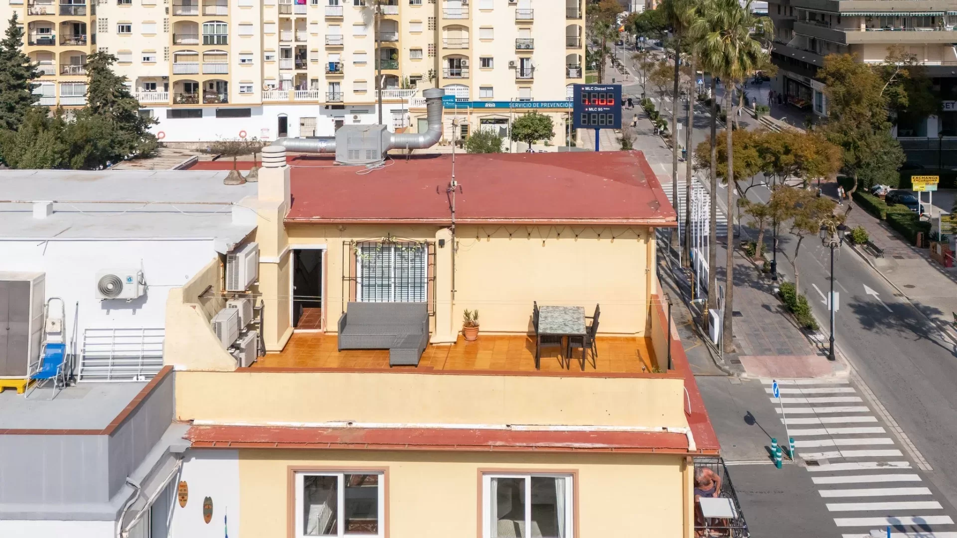 Cozy apartment in Los Boliches – max 200 m to the beach — photo 3