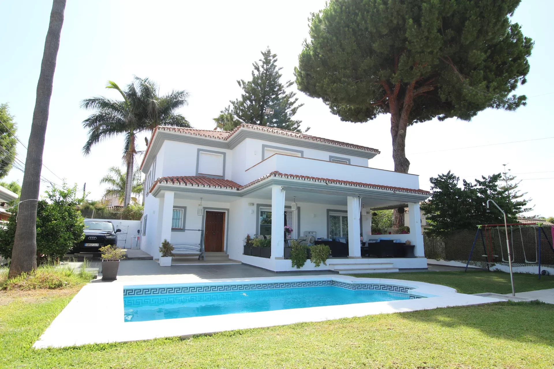 Spacious 5-Bedroom Villa with Private Pool in San Pedro de Alcántara — photo 11