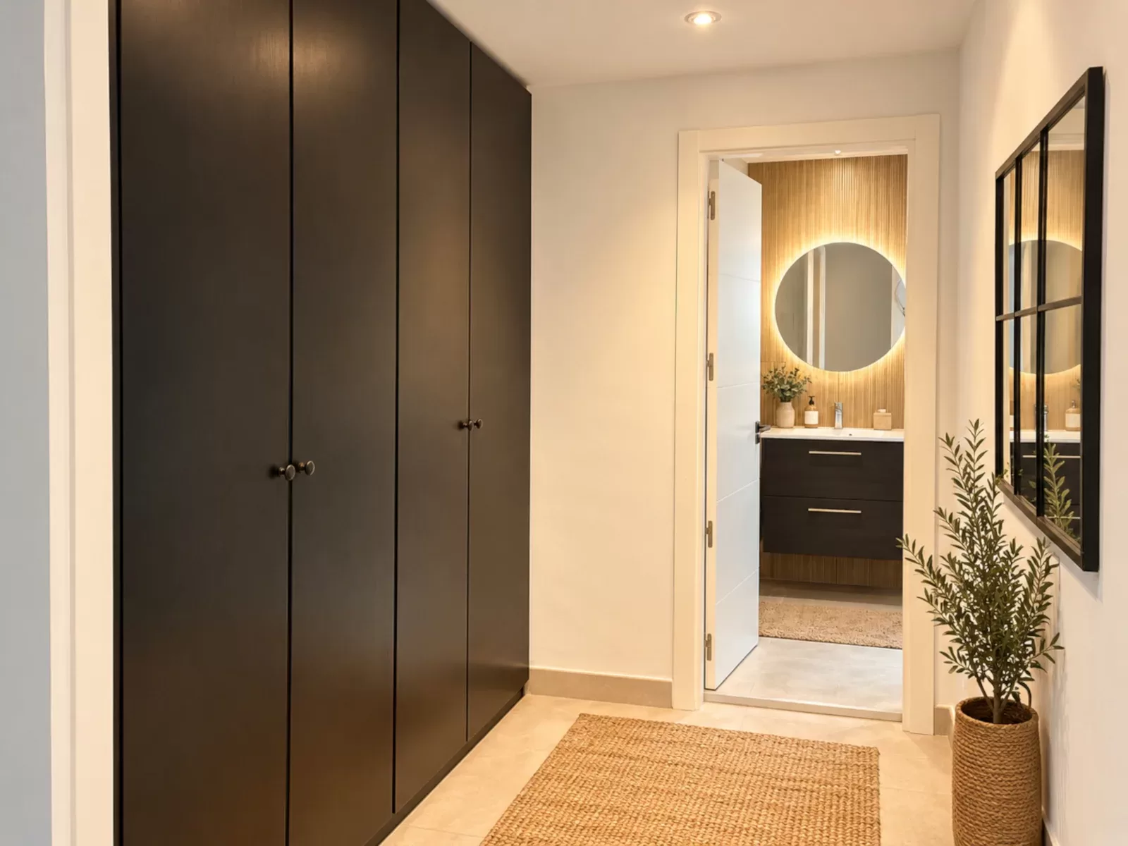 Sophisticated and fully renovated apartment in the exclusive beachfront urbanization Castiglione in San Pedro de Alcántara — photo 9