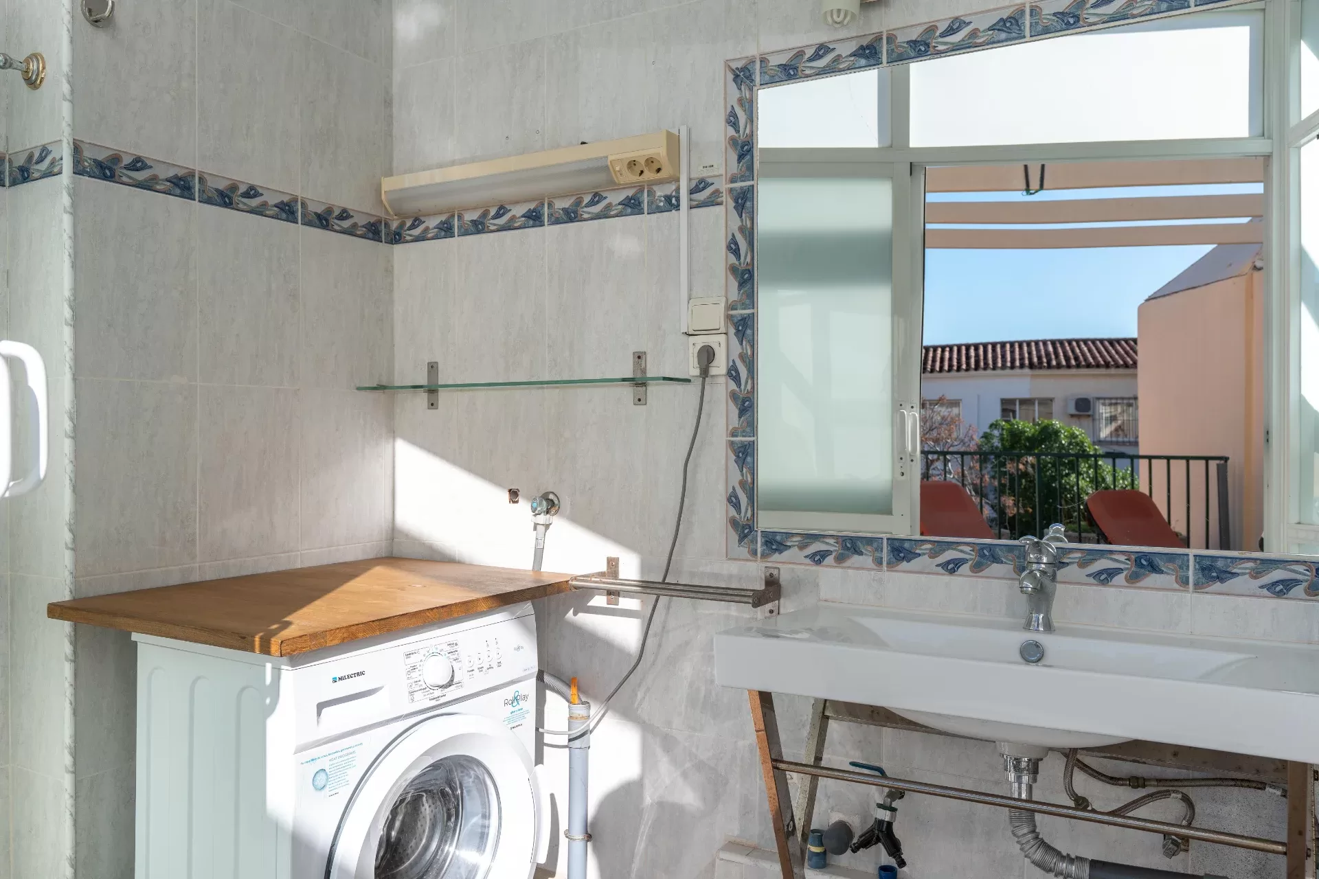 Welcome to Torreblanca – a bright home with a large roof terrace — photo 14