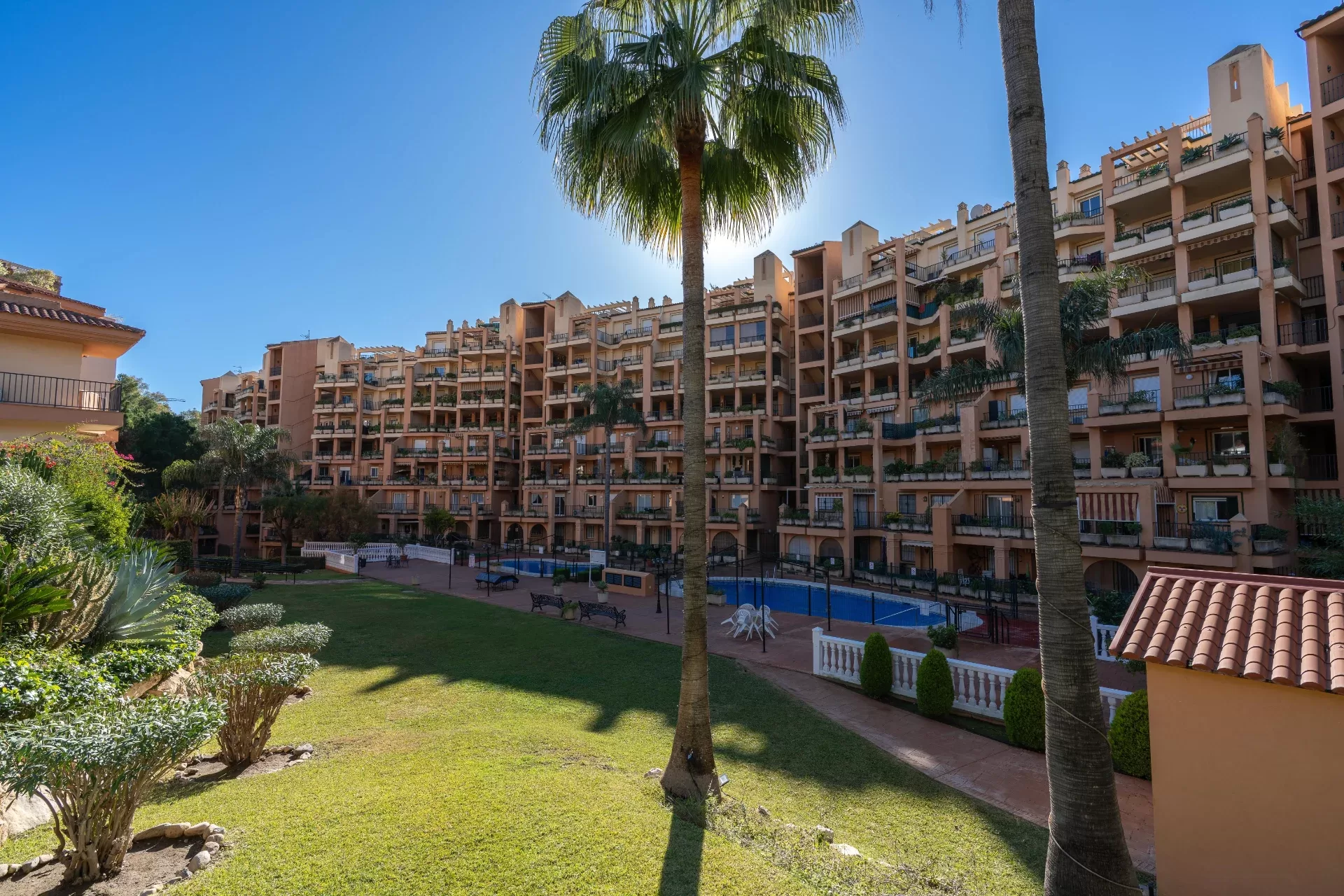 Welcome to Torreblanca – a bright home with a large roof terrace — photo 16