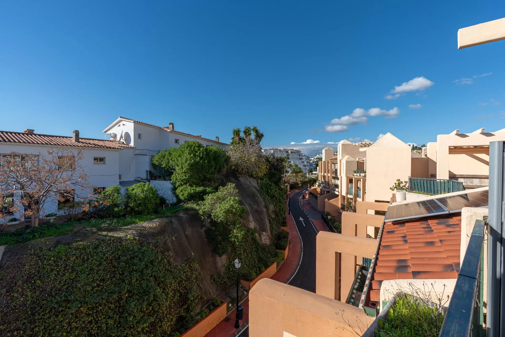 Welcome to Torreblanca – a bright home with a large roof terrace — photo 12