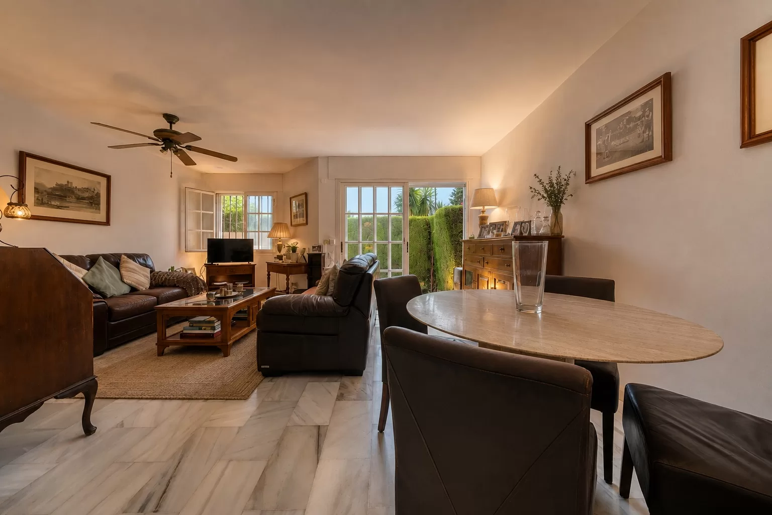 Stylish End-of-Terrace Townhouse with Private Garden | Bel Air, New Golden Mile — photo 2