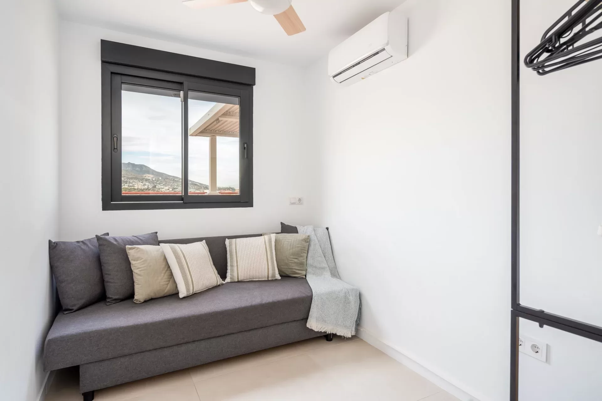 Penthouse with spectacular views over Fuengirola — photo 10