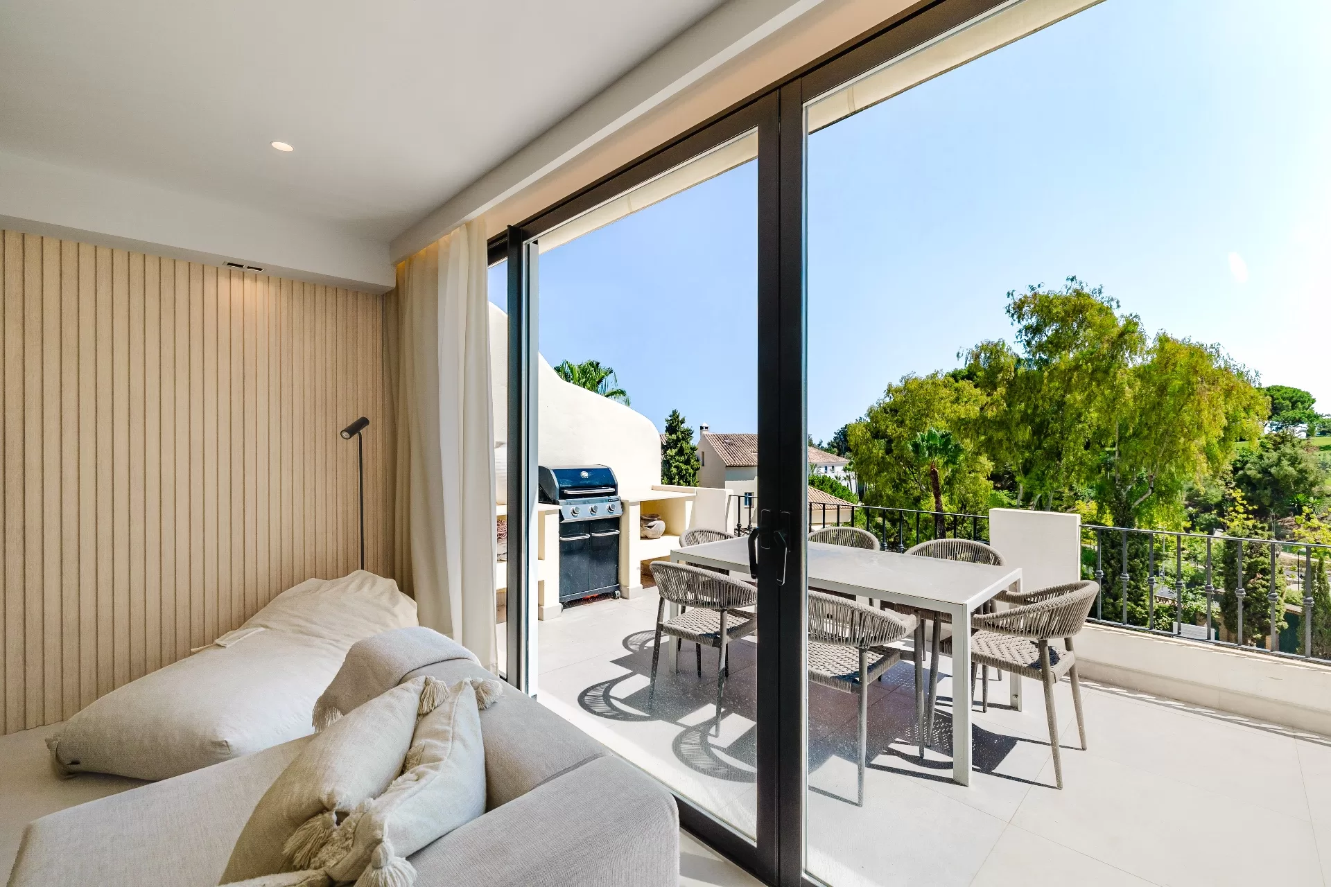 Move-in ready townhouse in Nordic style — Los Pinos, Aloha Golf — photo 5