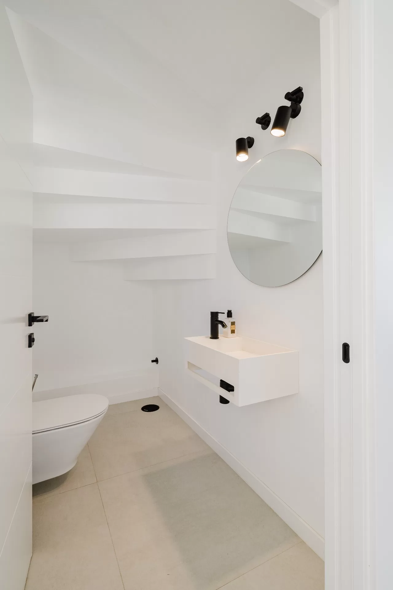 Move-in ready townhouse in Nordic style — Los Pinos, Aloha Golf — photo 8