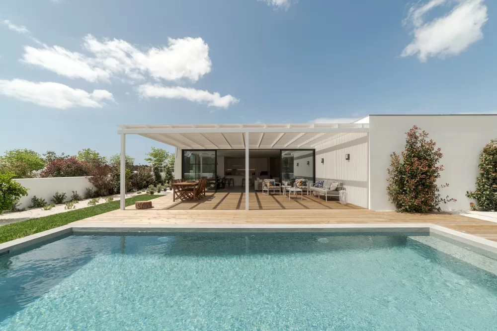 Modern Box-House with Pool