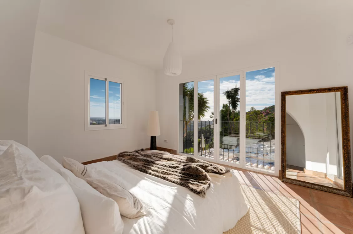 Private 6-Bedroom Villa with Panoramic Sea Views and Guest House in El Madroñal — photo 14