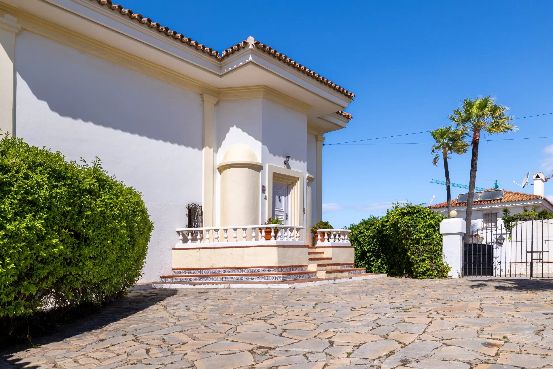Detached Villa in La Gaspara, Estepona with TOURIST LICENSE — photo 2