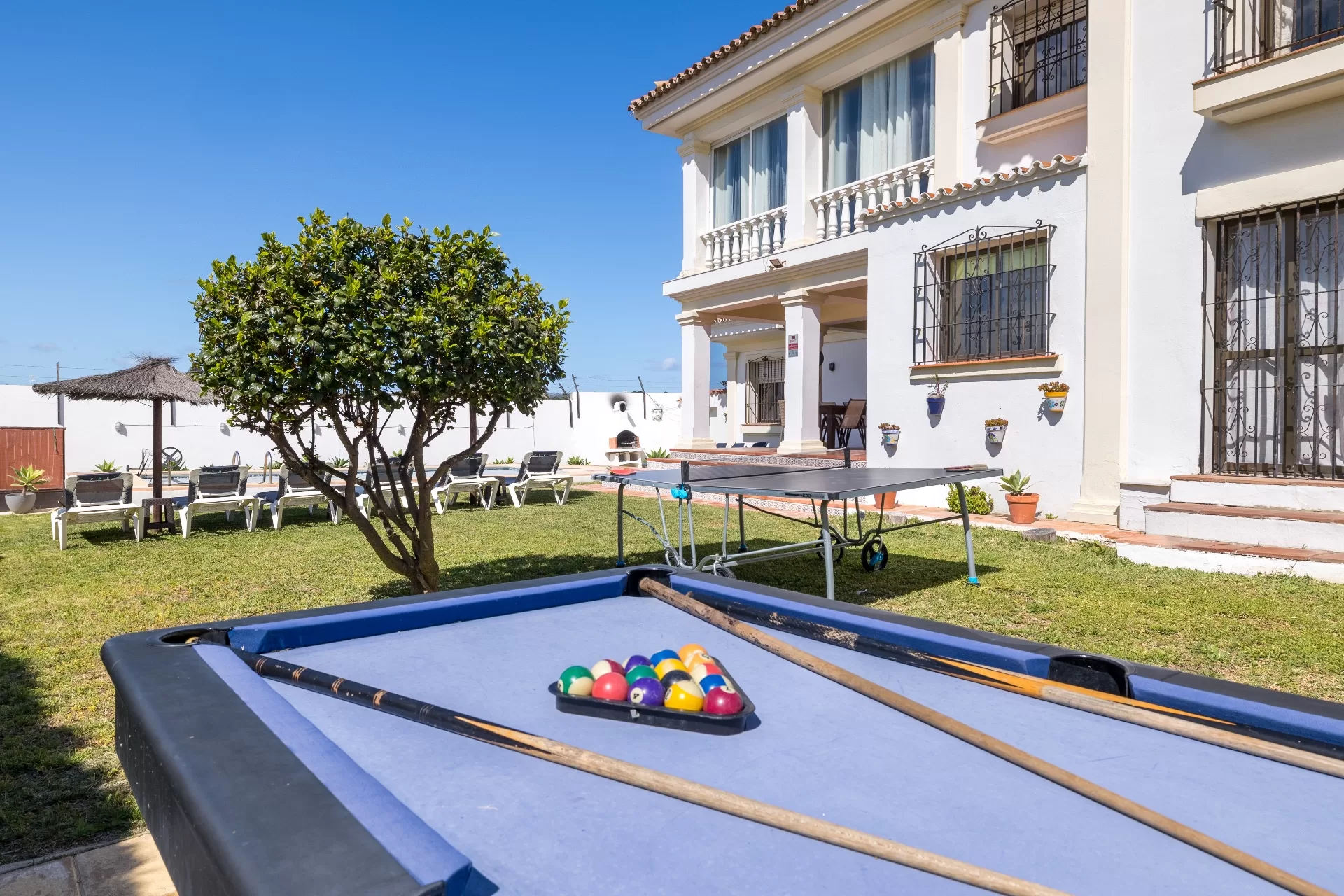 Detached Villa in La Gaspara, Estepona with TOURIST LICENSE — photo 12