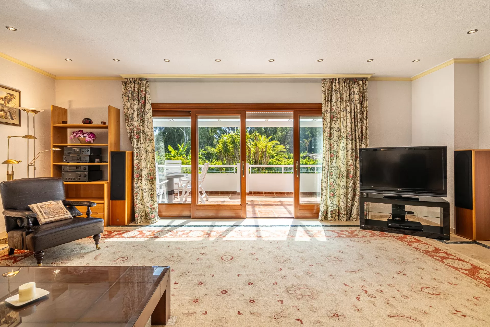 Private Five-Bedroom Beachside Villa with Pool near Cancelada — photo 5