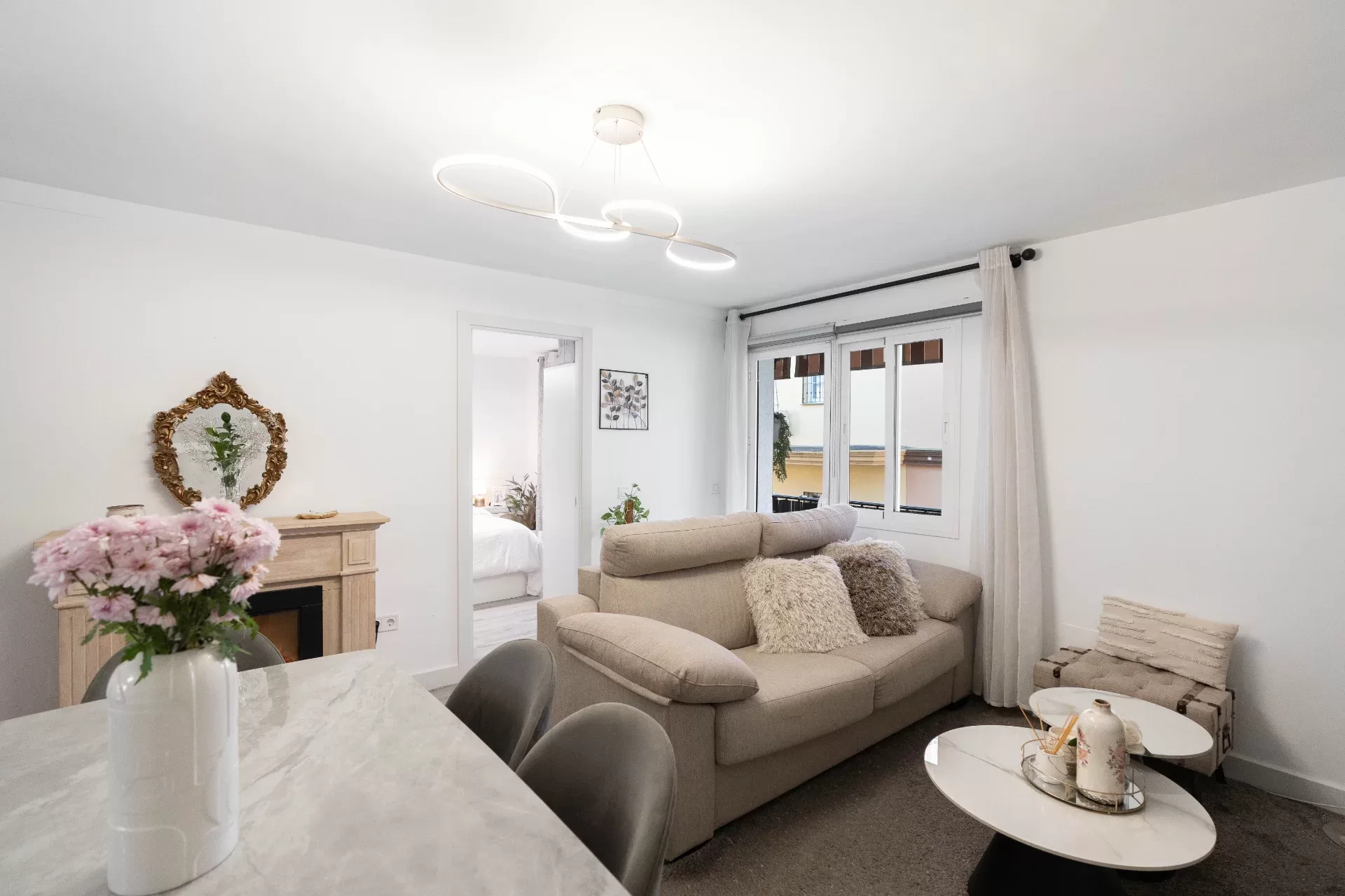 Modern city apartment with a prime location — photo 6